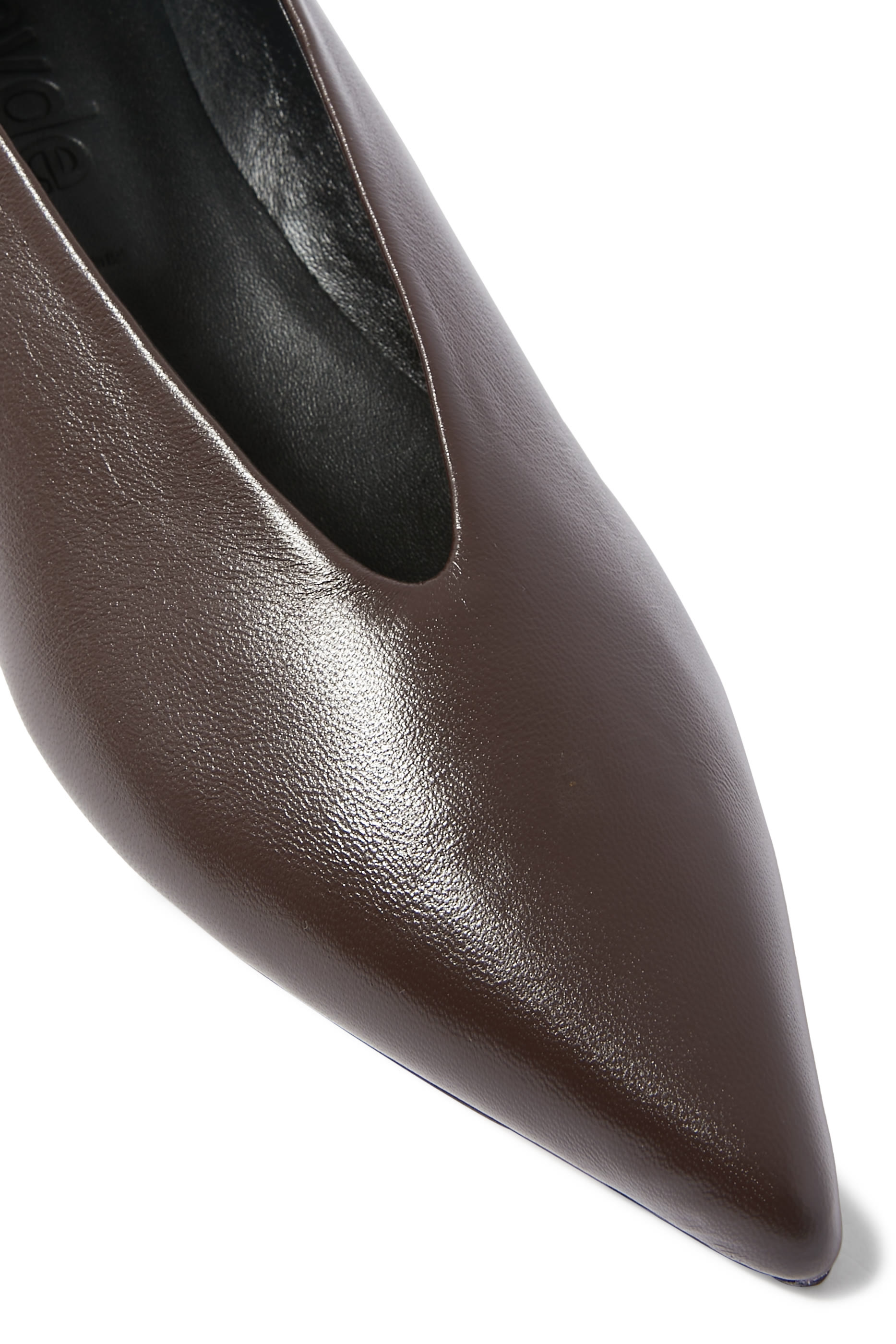 حذاء كلاسيكي كلارا 35 جلد