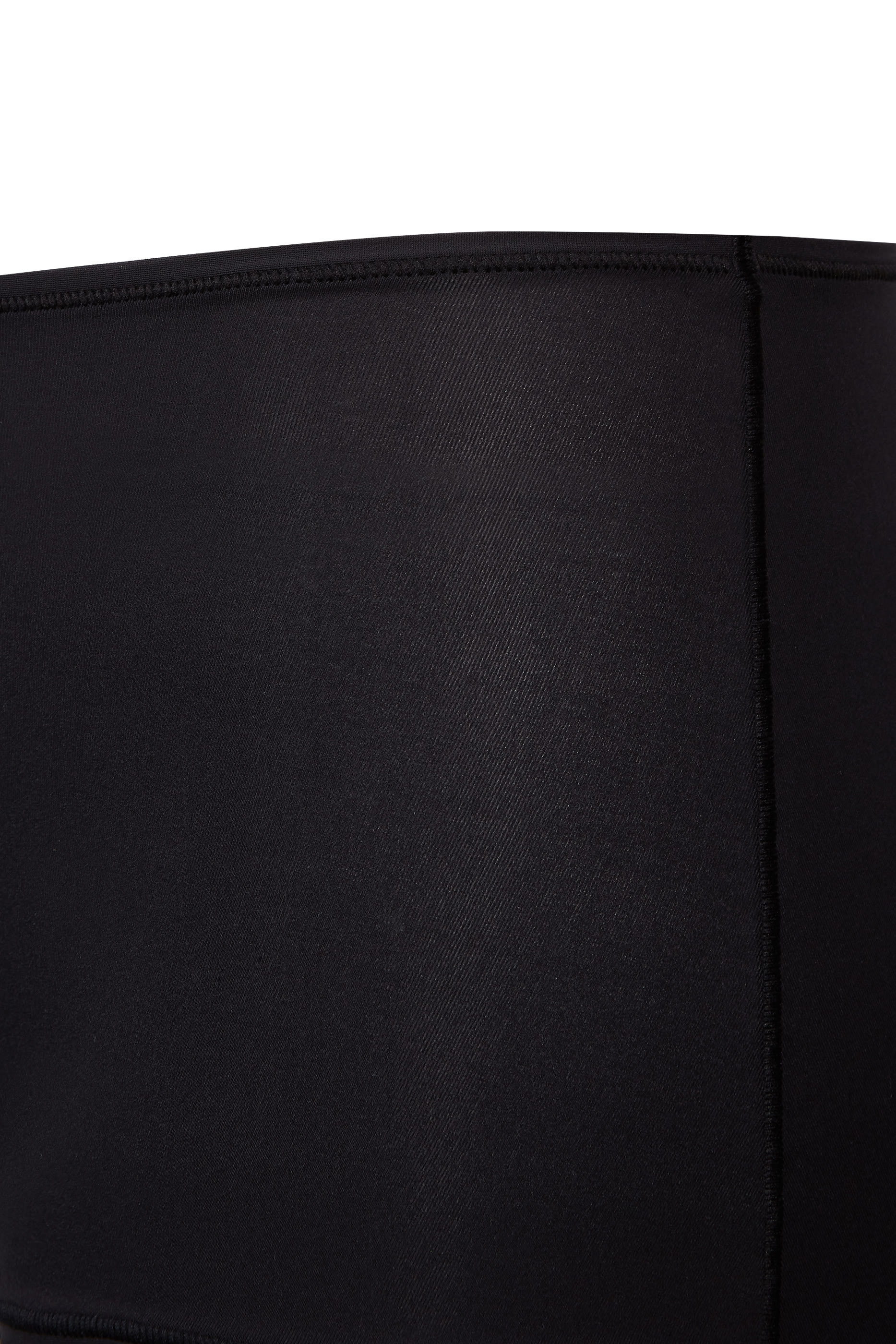 شورت فيتس ايفربادي بنمط بوكسر