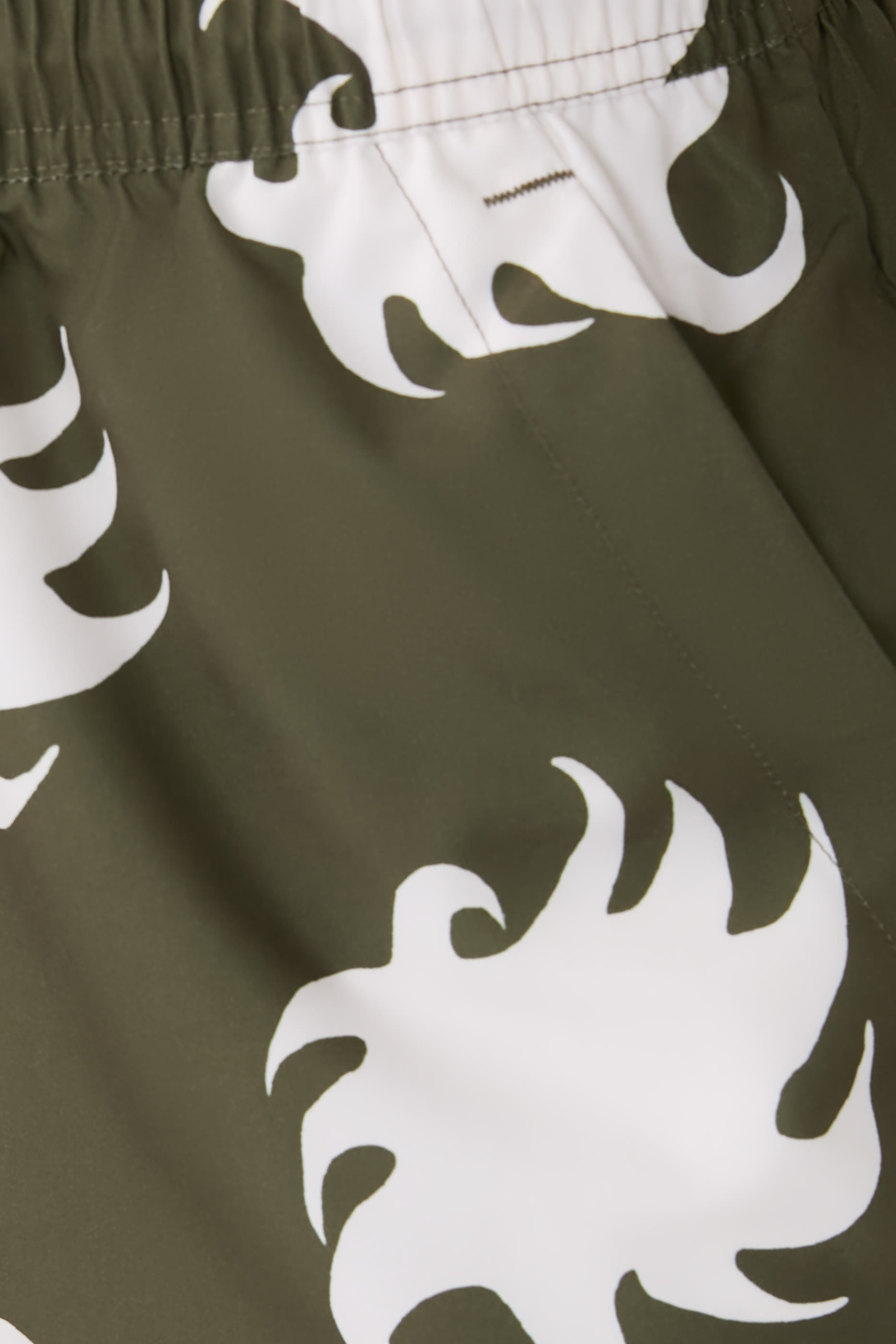 شورت سباحة بطبعات