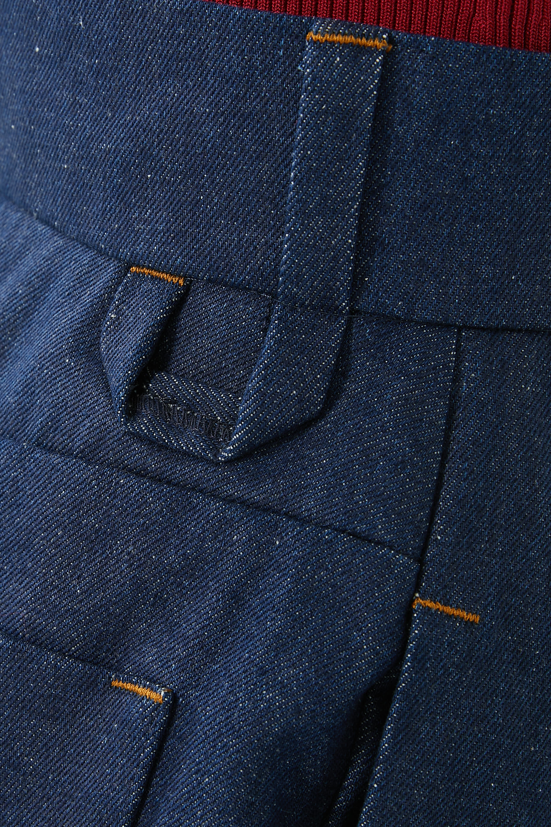 بنطال جينز بخصر مرتفع جدا