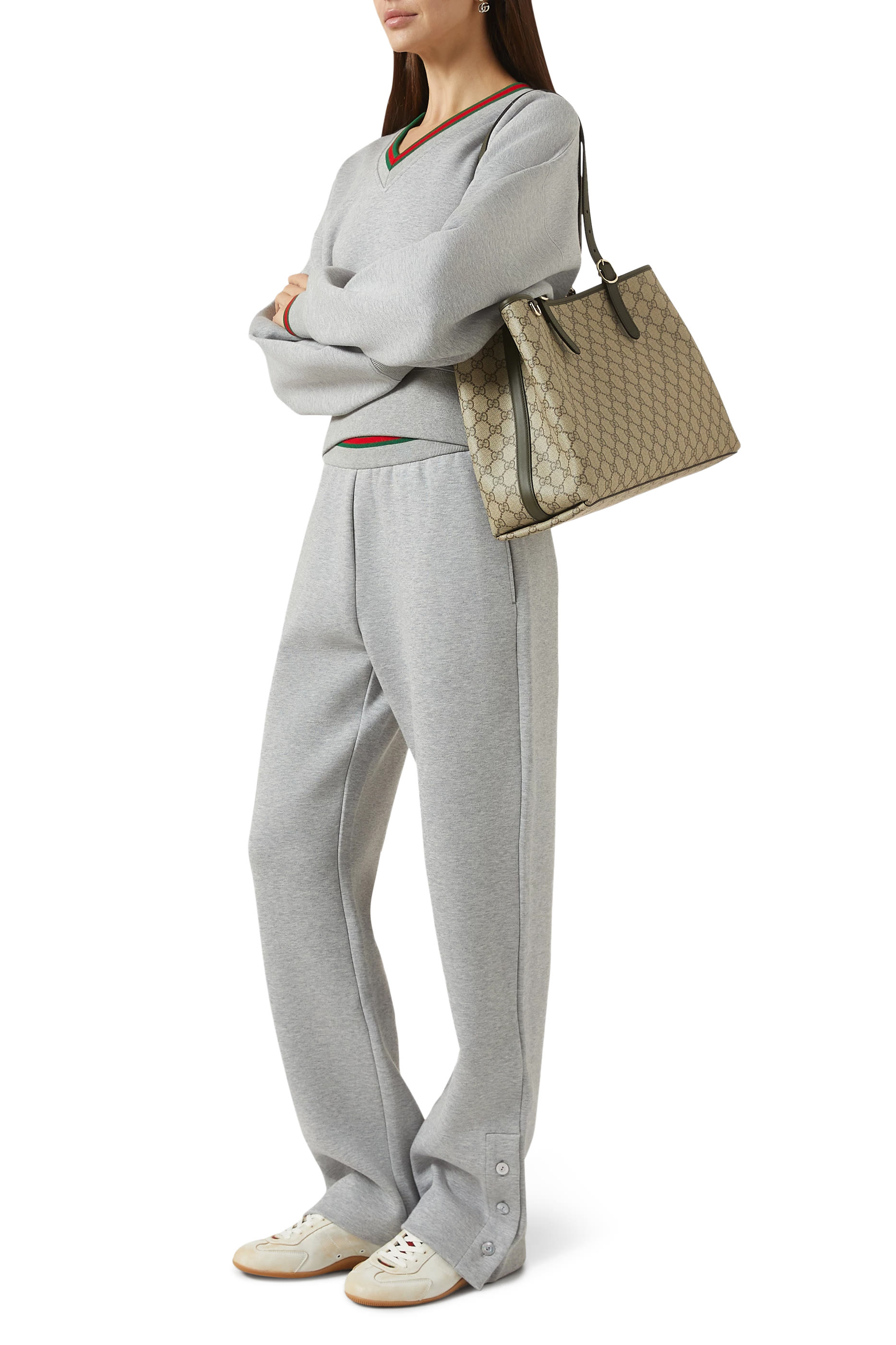 حقيبة يد كبيرة بنقشة حرفي شعار الماركة