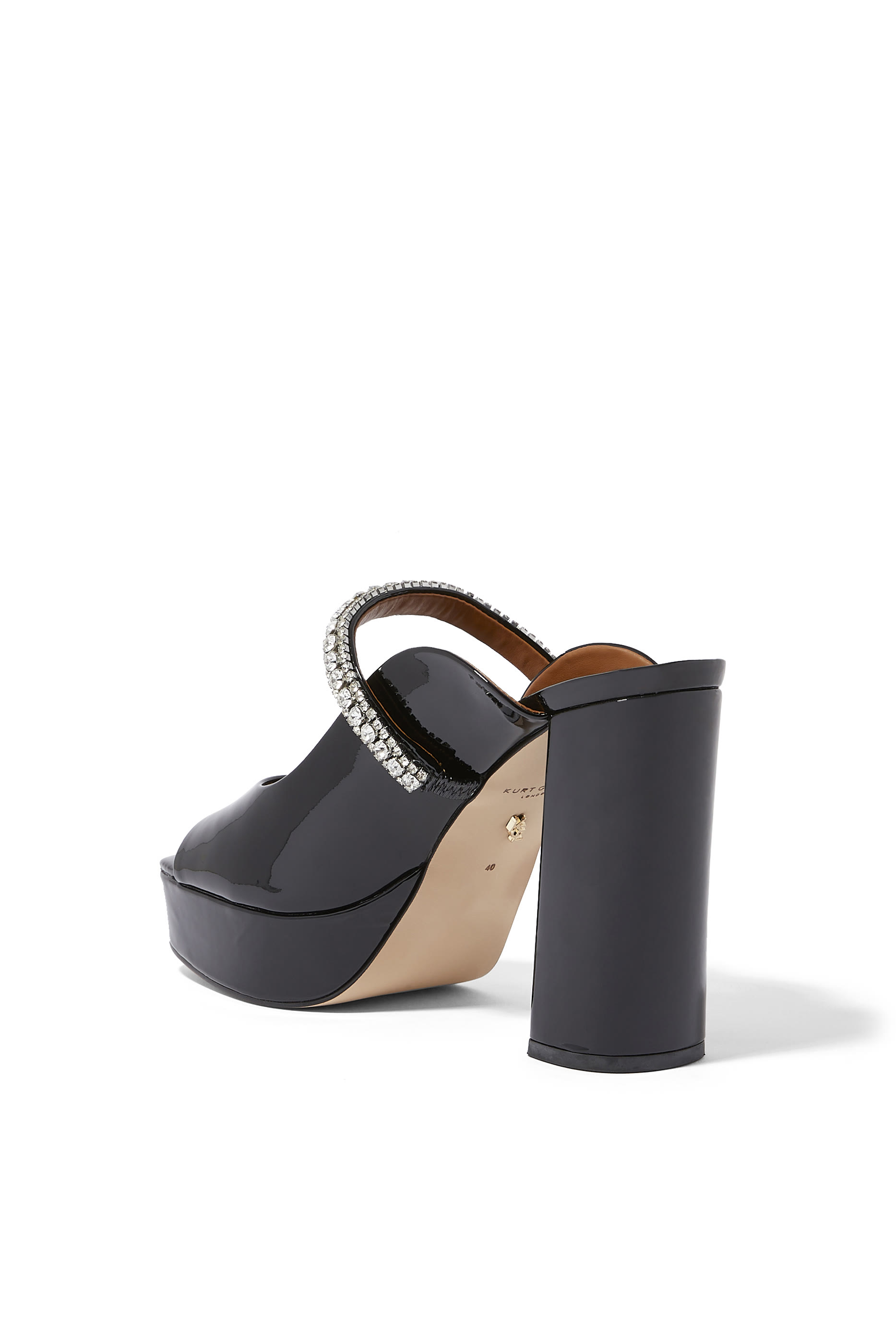 صندل ديوك 114 بمقدمة مفتوحة