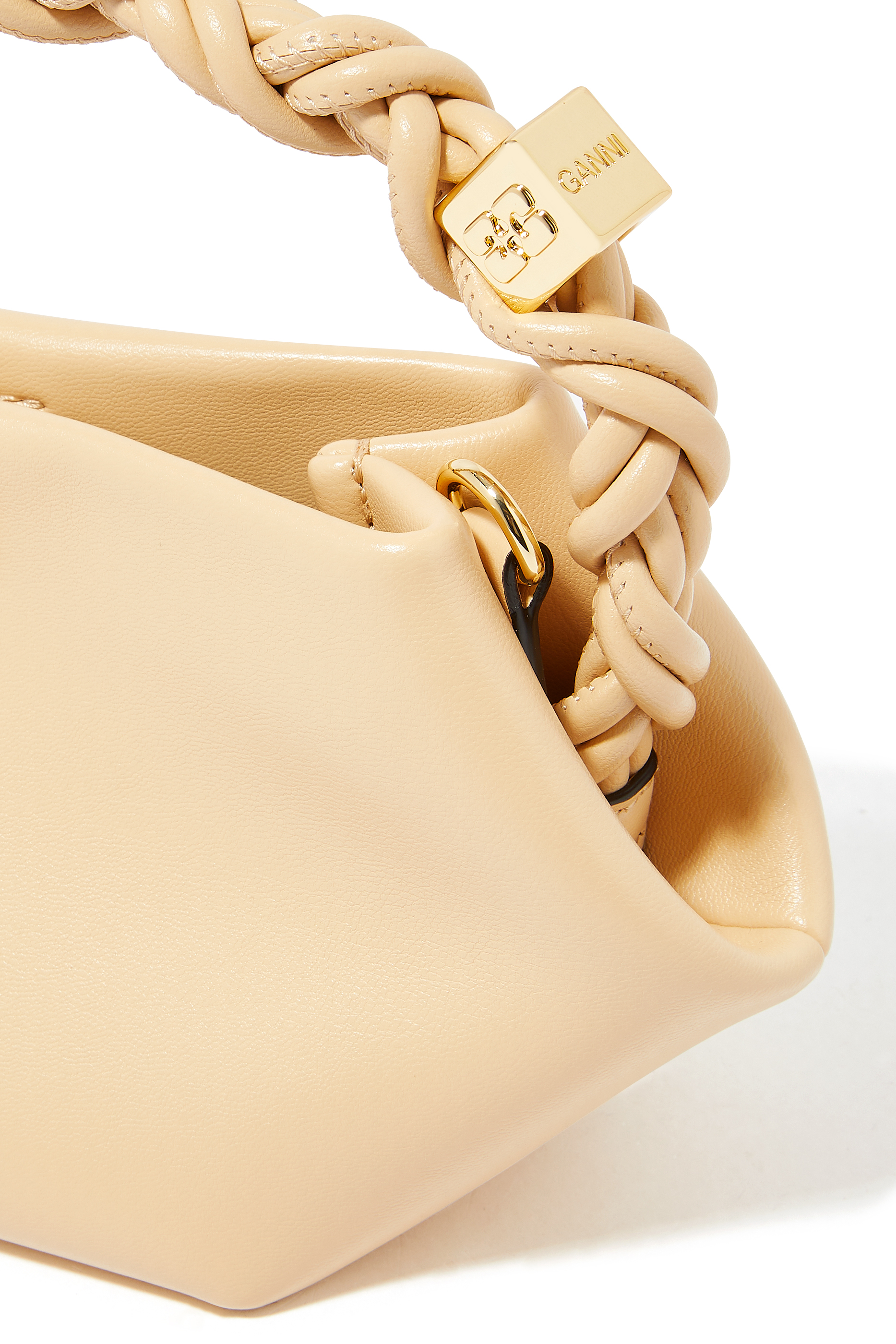 حقيبة يد بو صغيرة بيد مجدولة