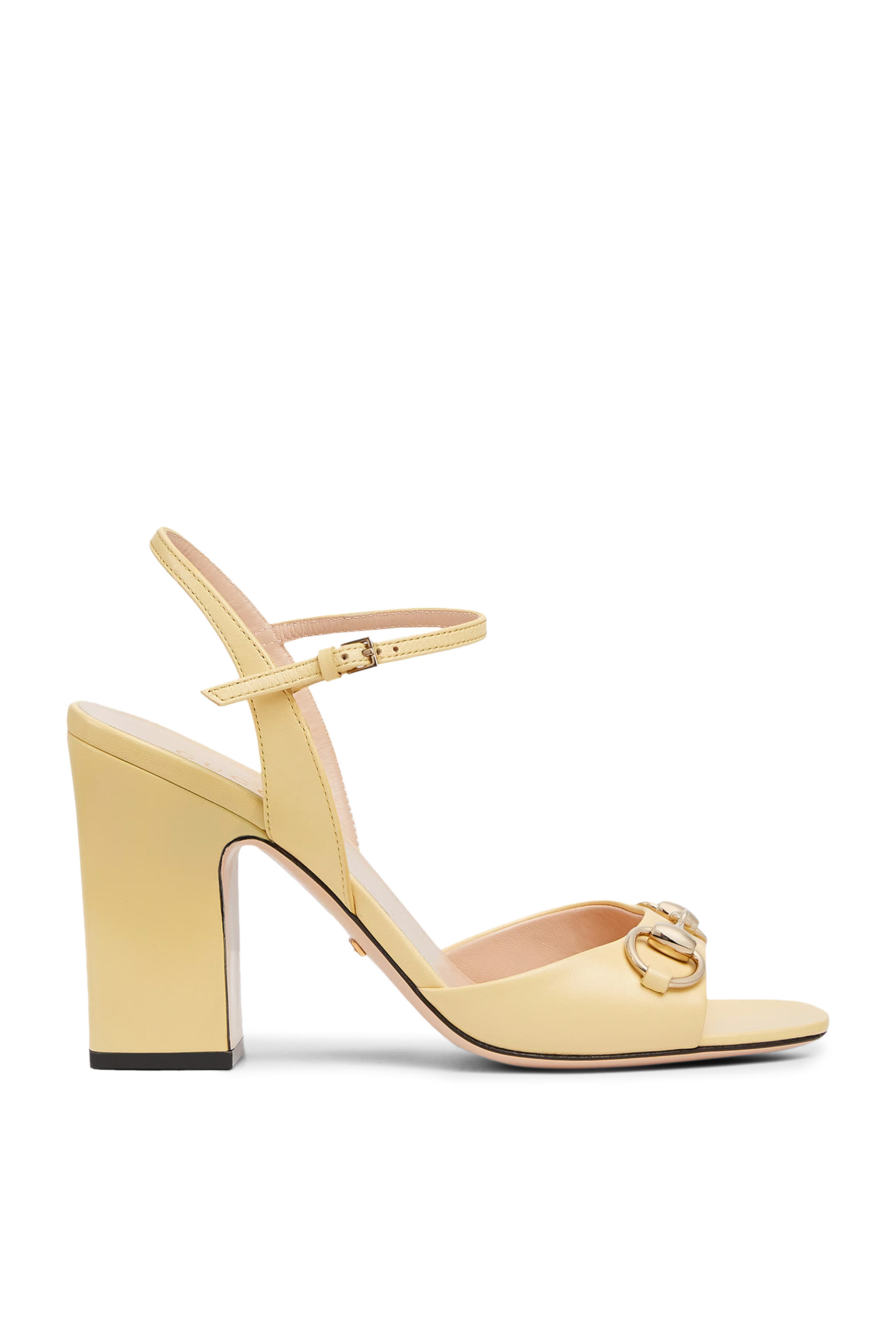 صندل 95 بحلية لجام الحصان