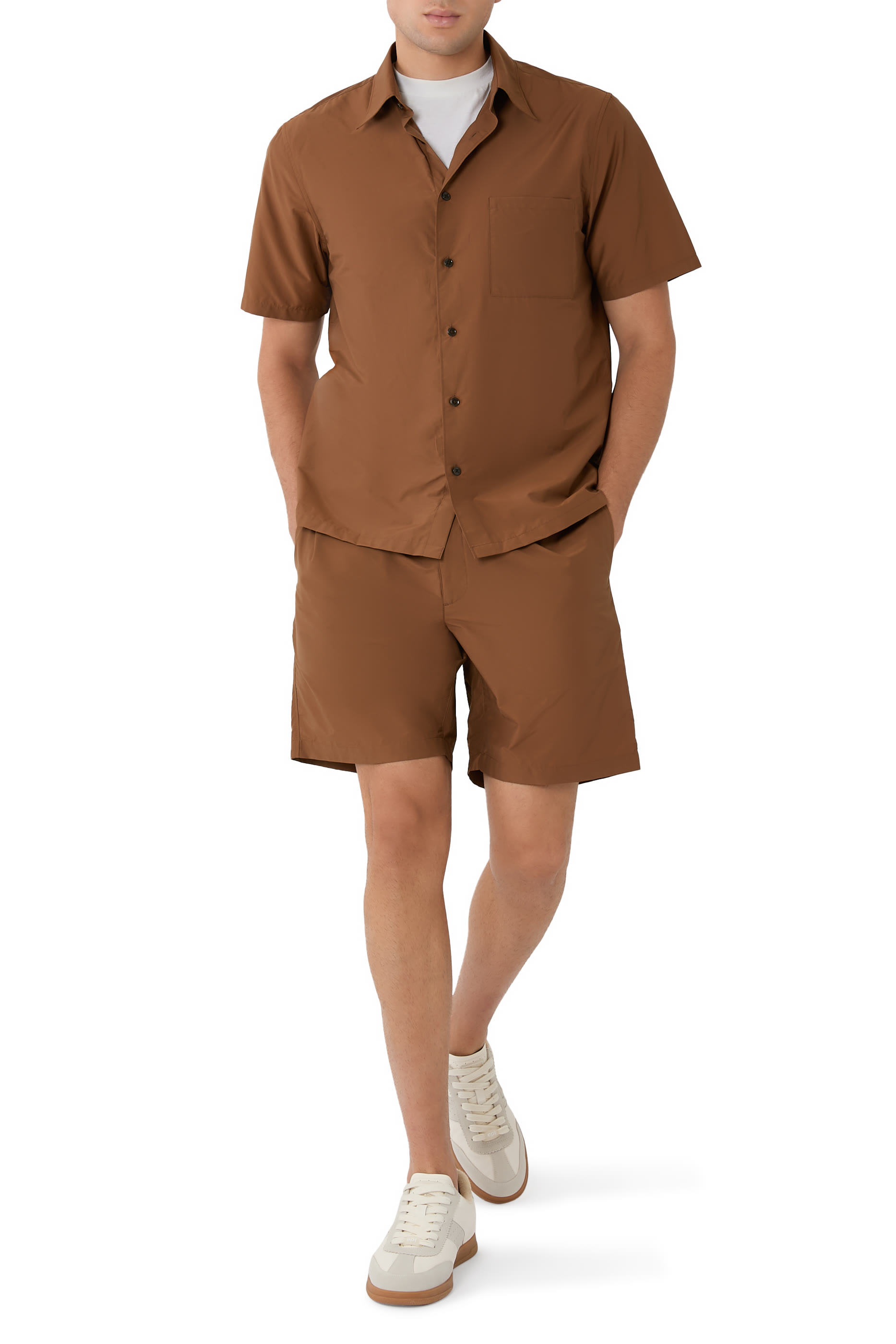 شورت برمودا مطاطي بقصة ساق مستقيمة