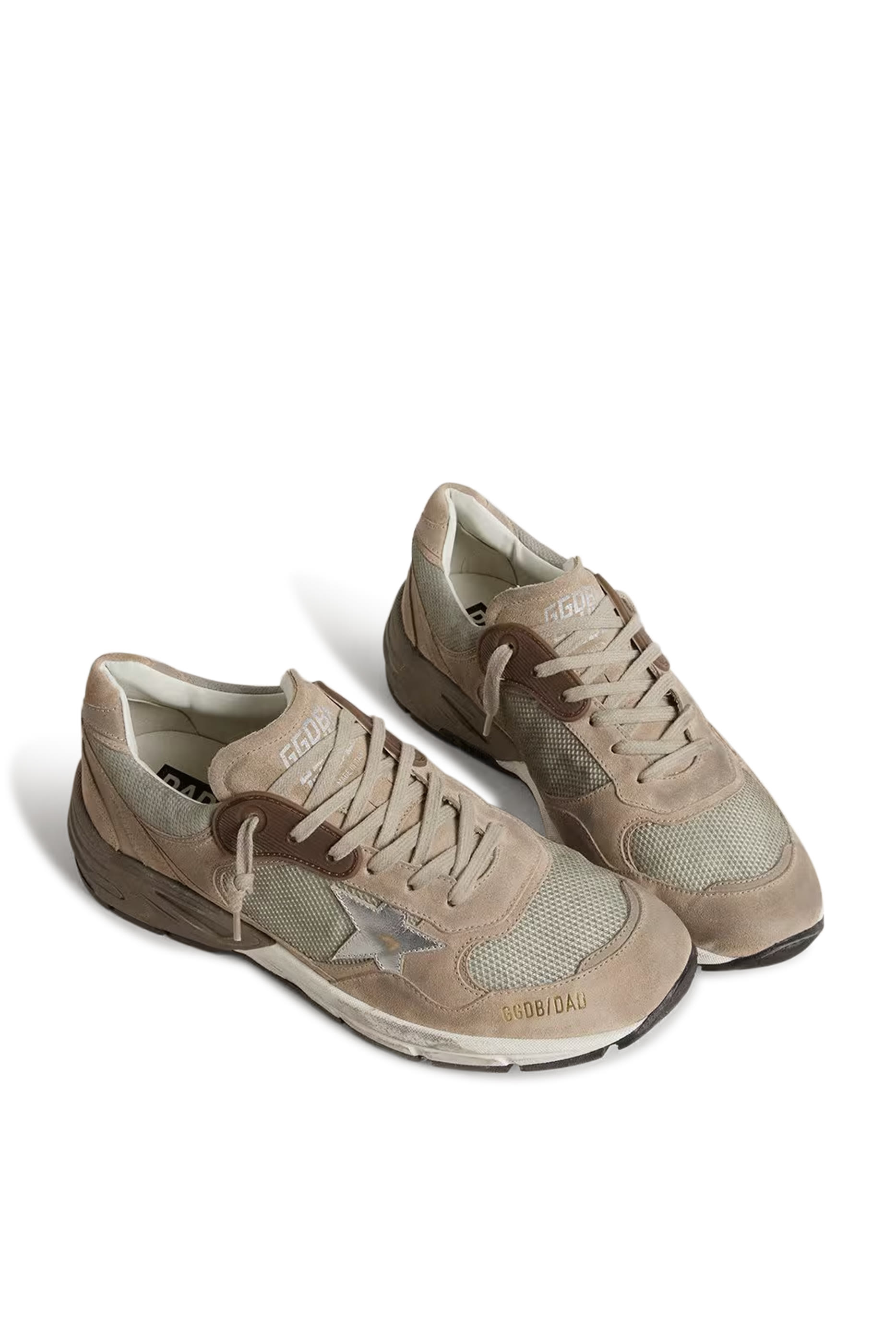 سنيكرز داد ستار