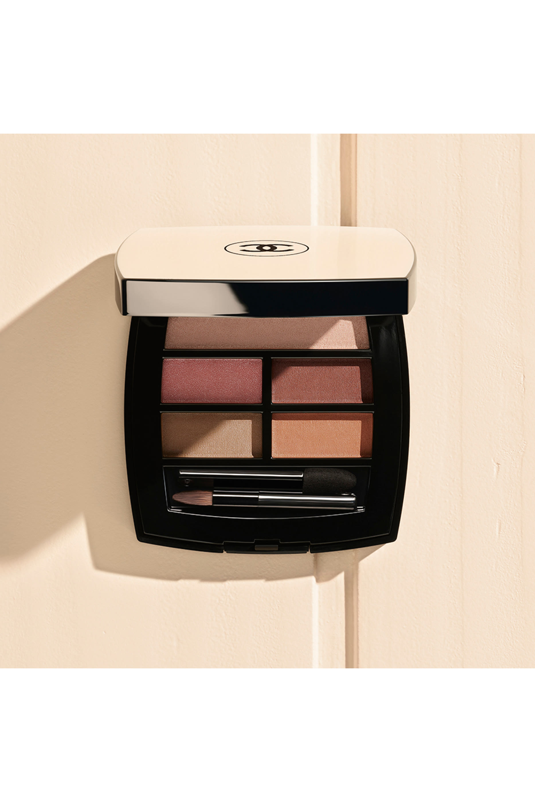 لوحة ظلال عيون LES BEIGES EYESHADOW PALETTE لإشراقة صحية وطبيعية