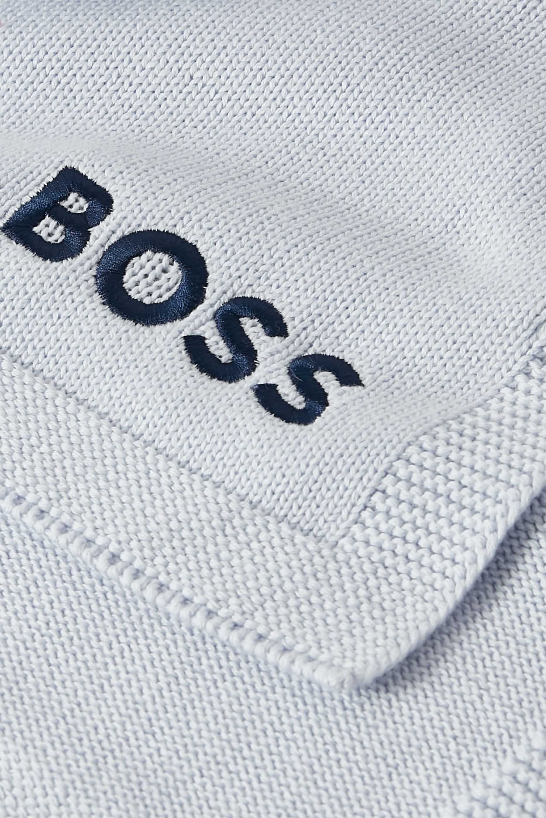 بطانية بطبعة شعار الماركة للأطفال