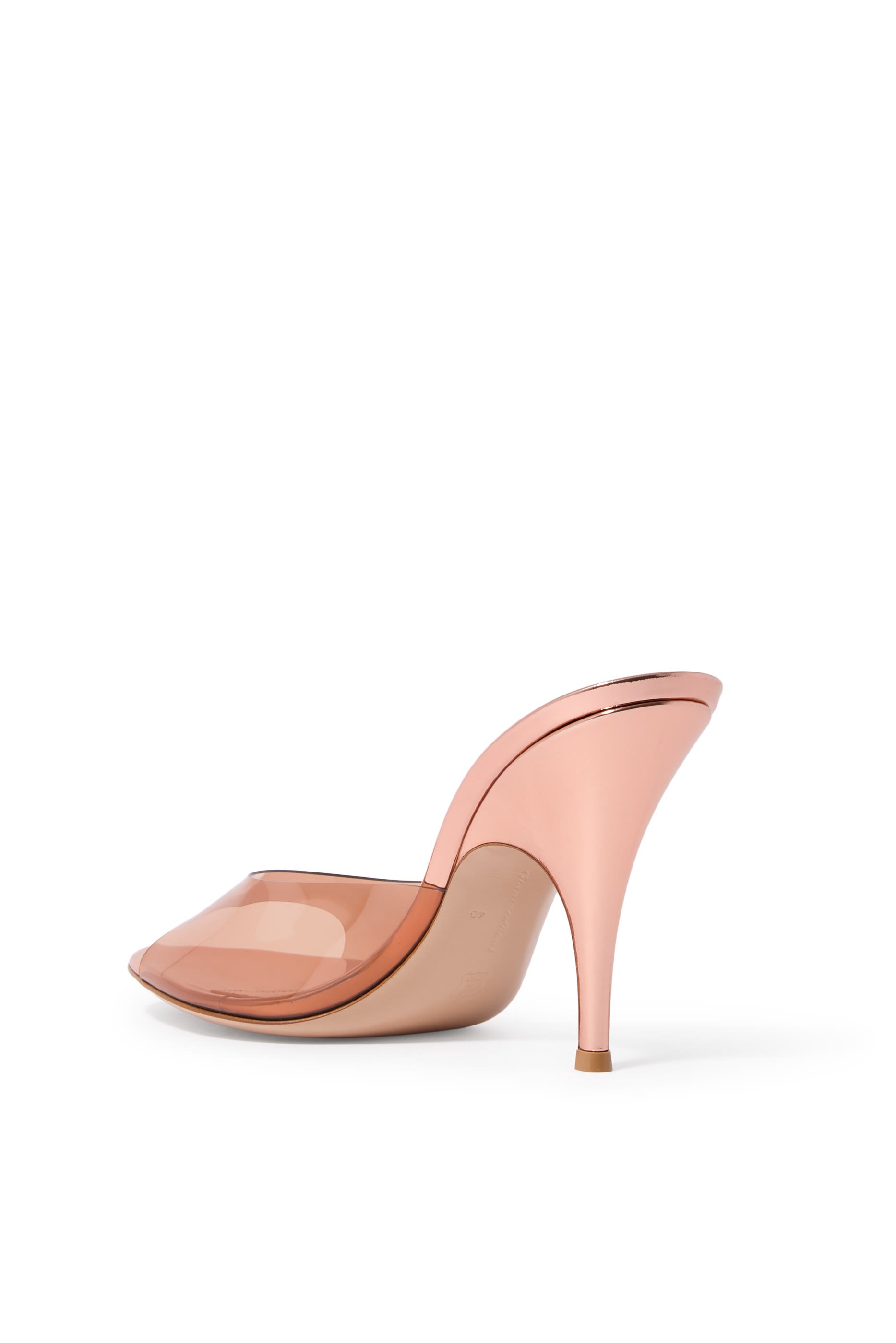 حذاء صوفيا 95 مفتوح من الخلف