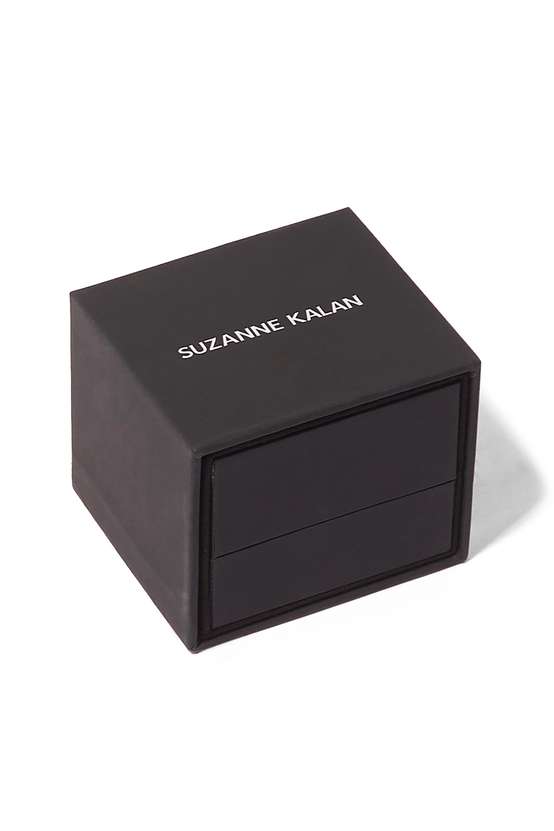 أقراط فاير وركس بتصميم زهرة مرصعة بالياقوت والماس على شكل برنسيس ذهب أبيض عيار 18