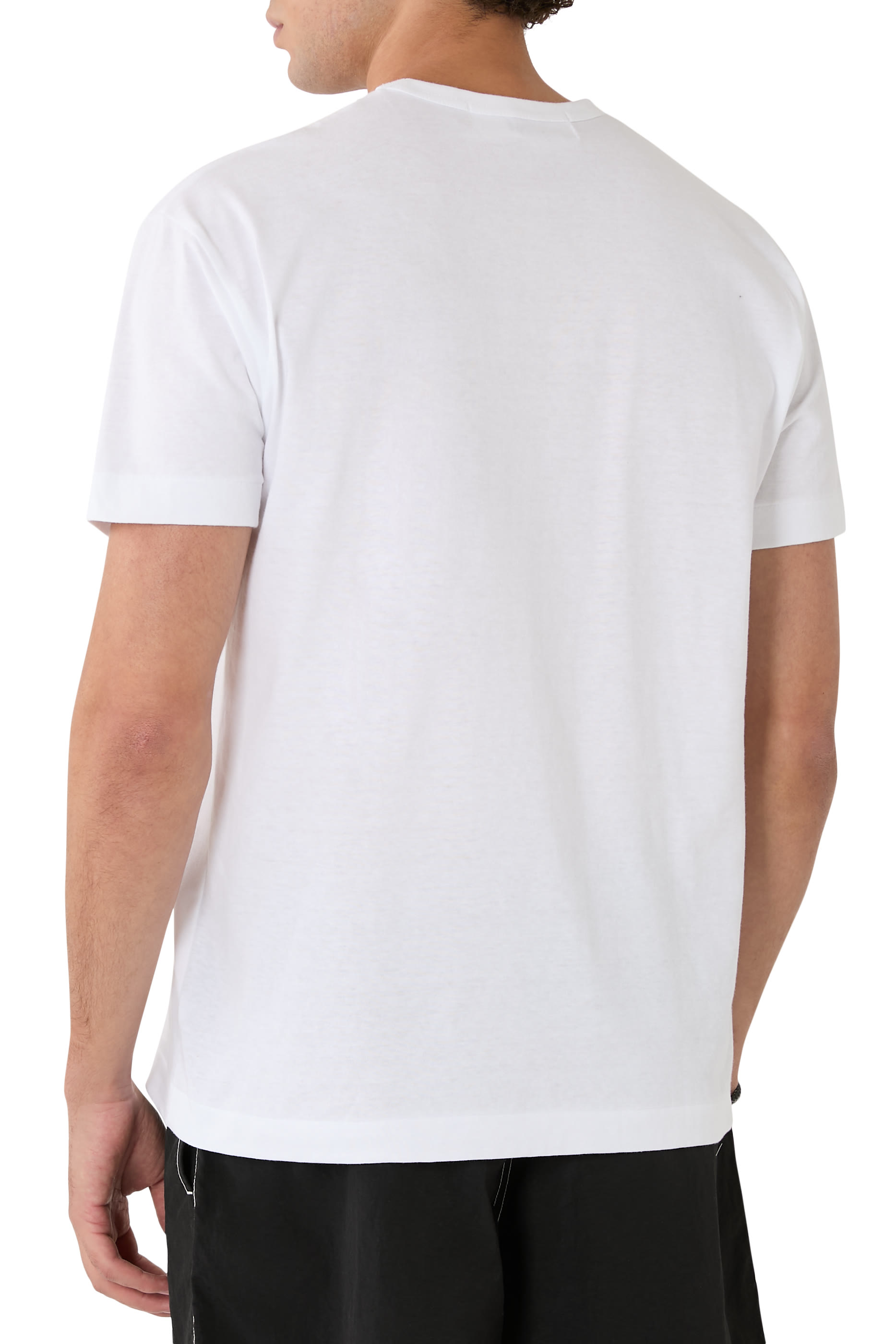 تيشيرت بشعار الماركة