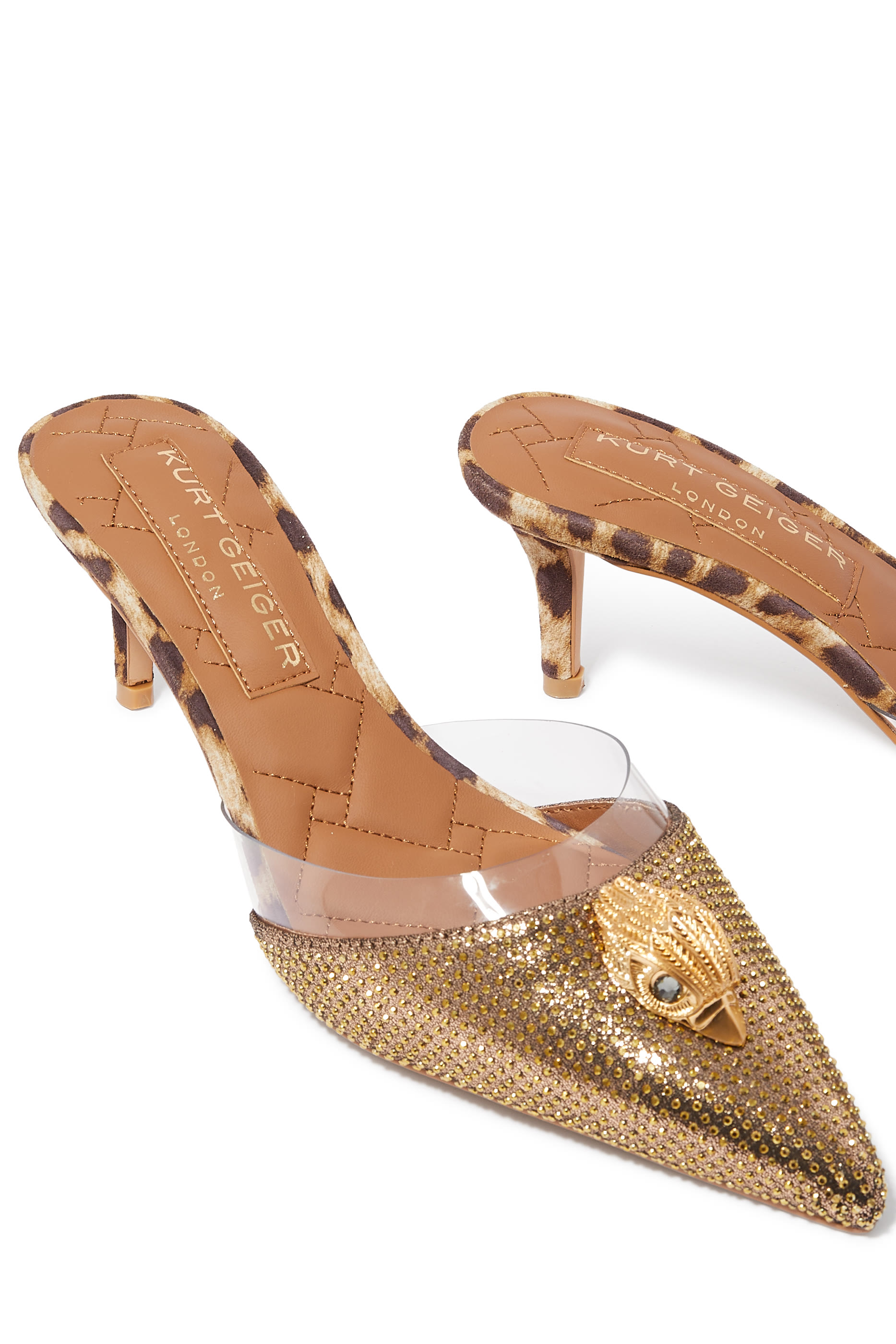 حذاء كلاسيك بلغرافيا 65 فينيل