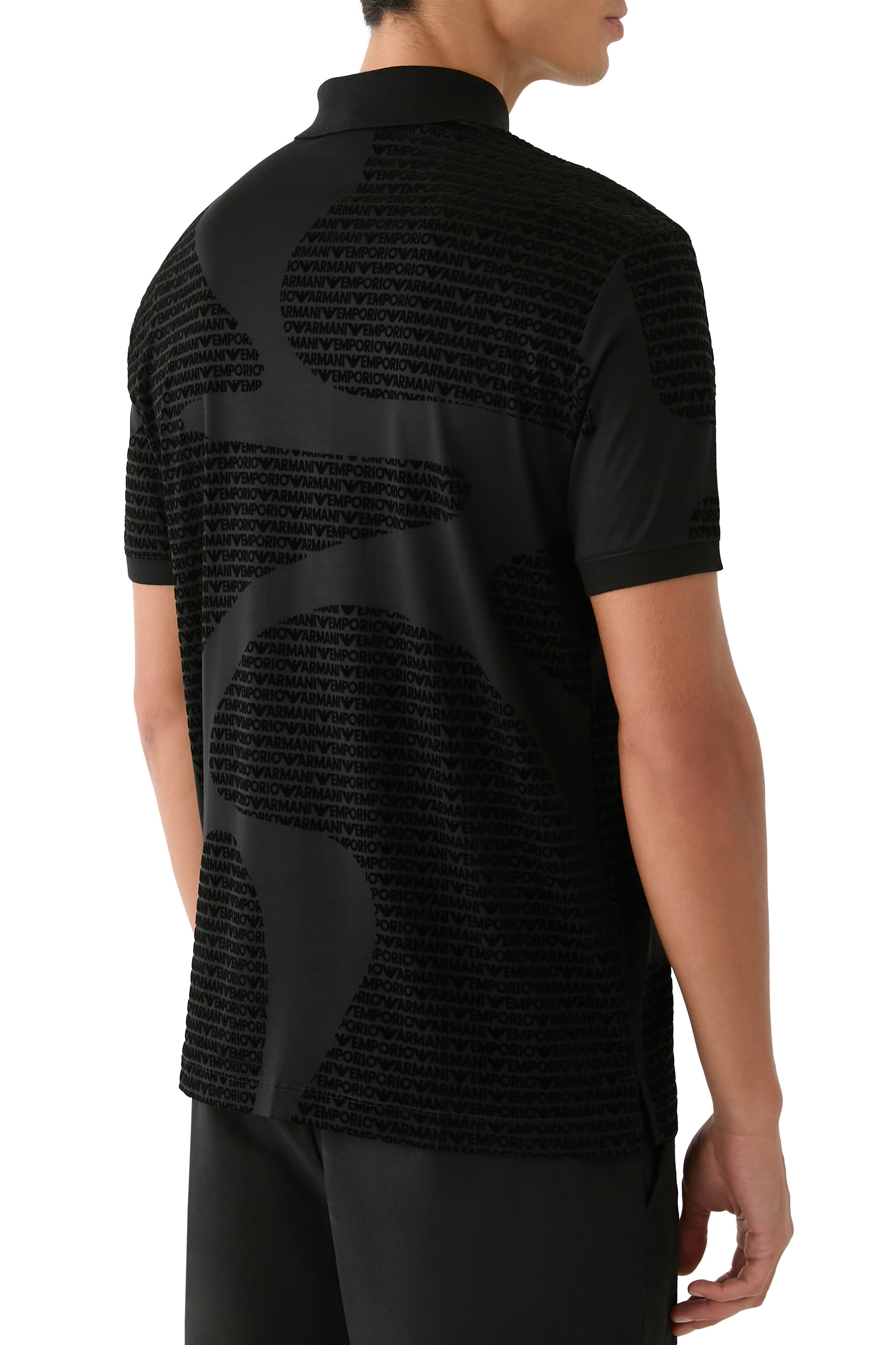 قميص بولو بشعار الماركة بالكامل