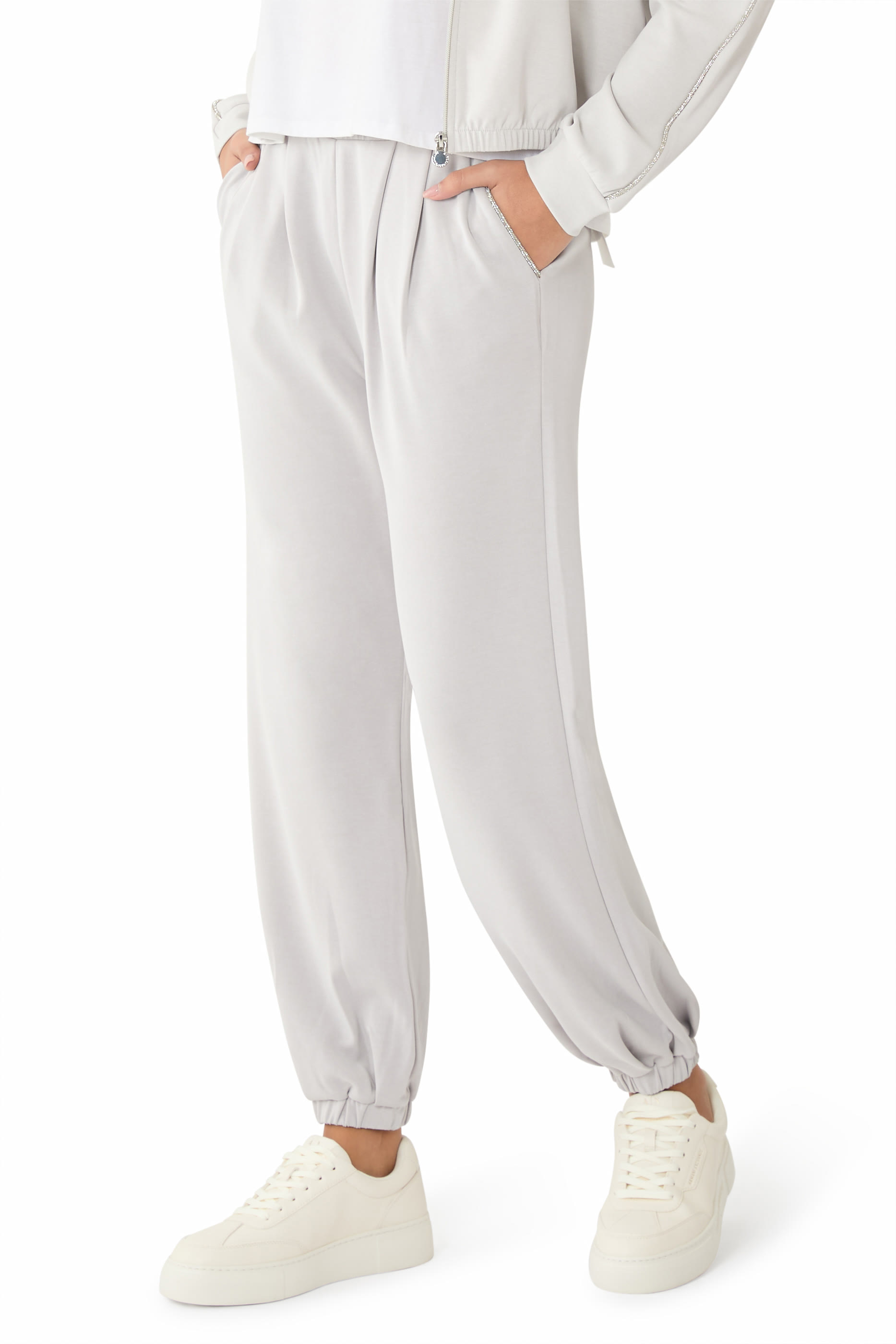 سنيكرز كيرت بكاحل منخفض ونعل مسطح