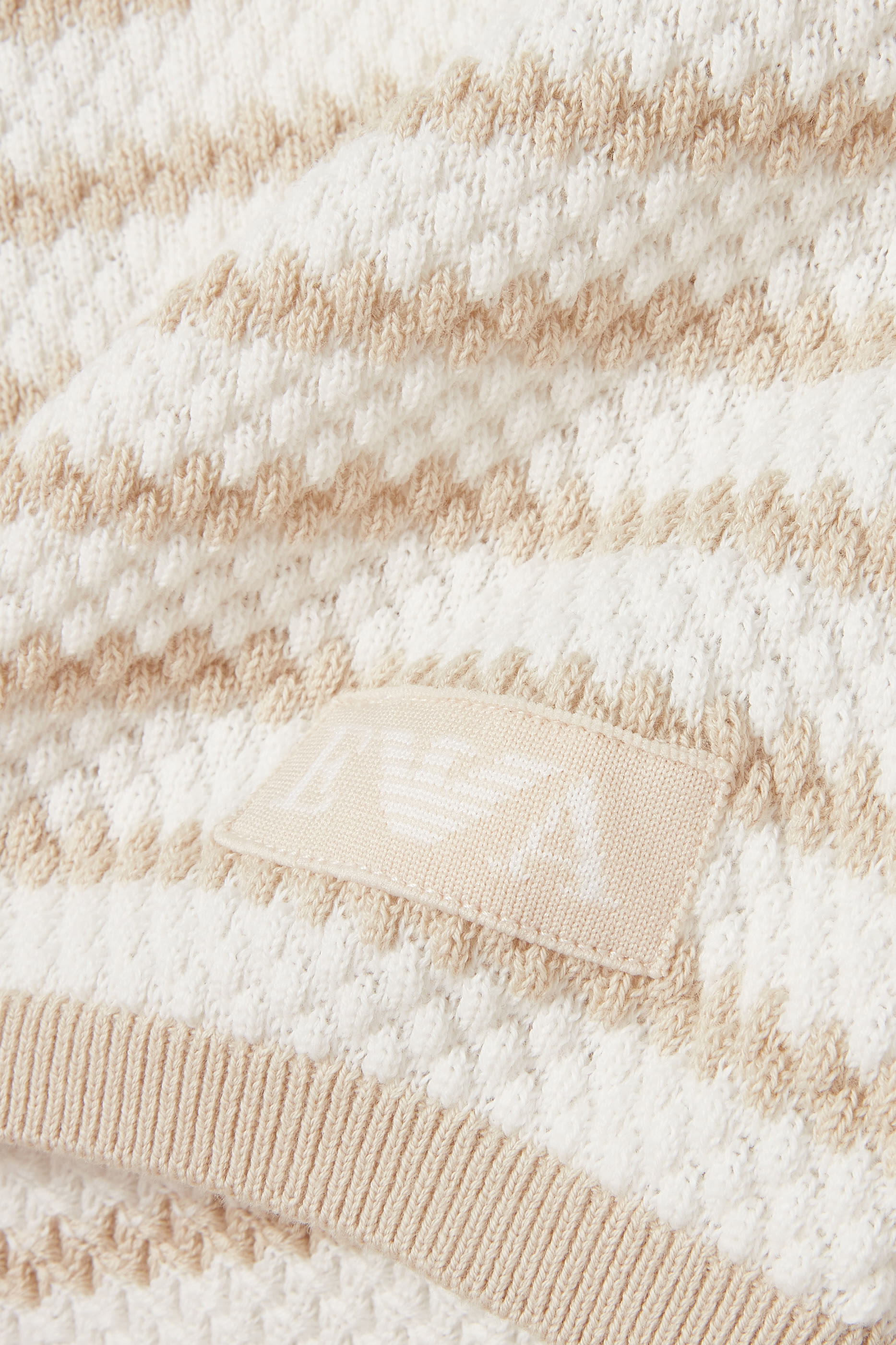 كنزة منسوجة بنقشة خطوط أفقية للأطفال