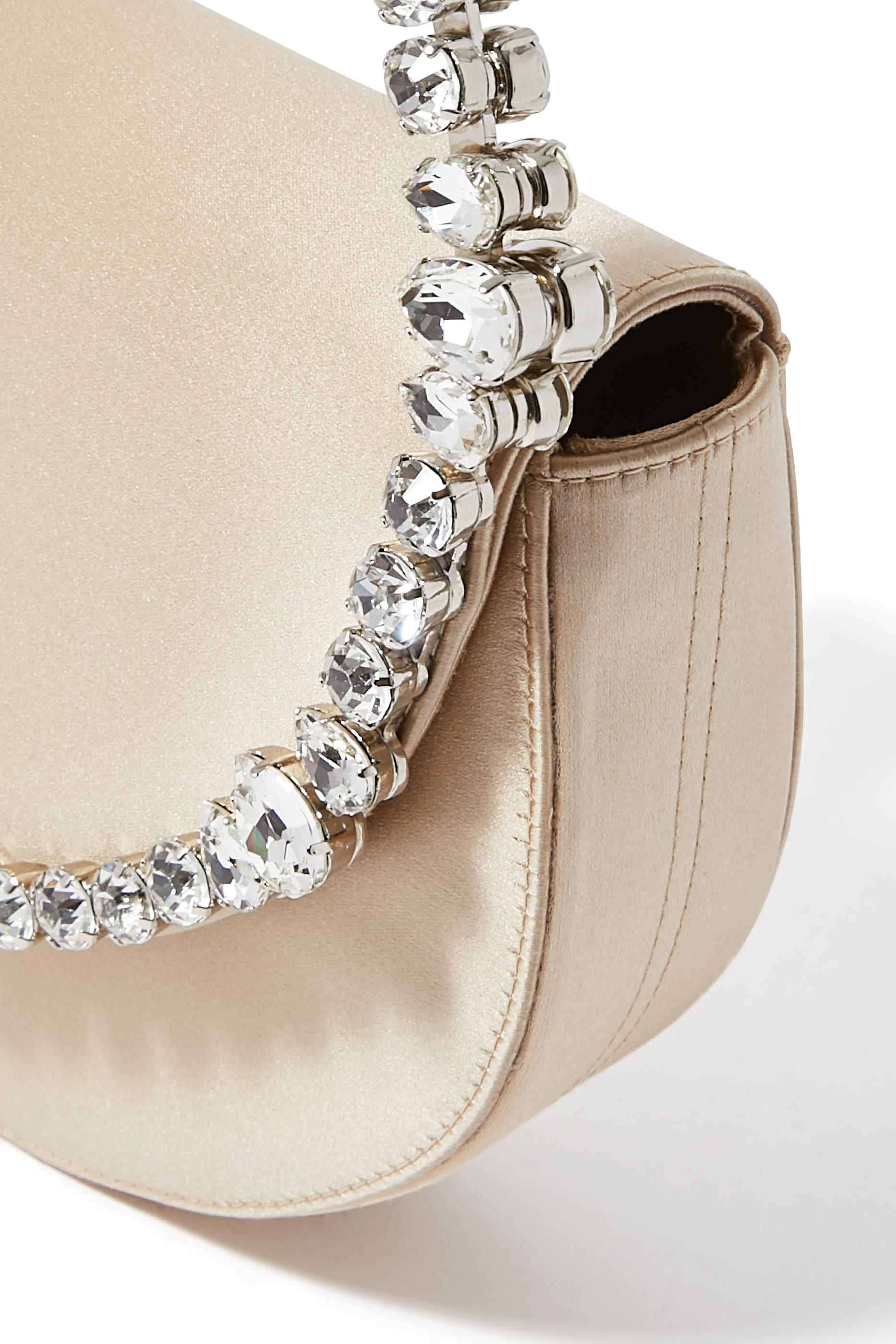 حقيبة كلاتش إيترنيتي بغطاء قلاب مرصع ستان