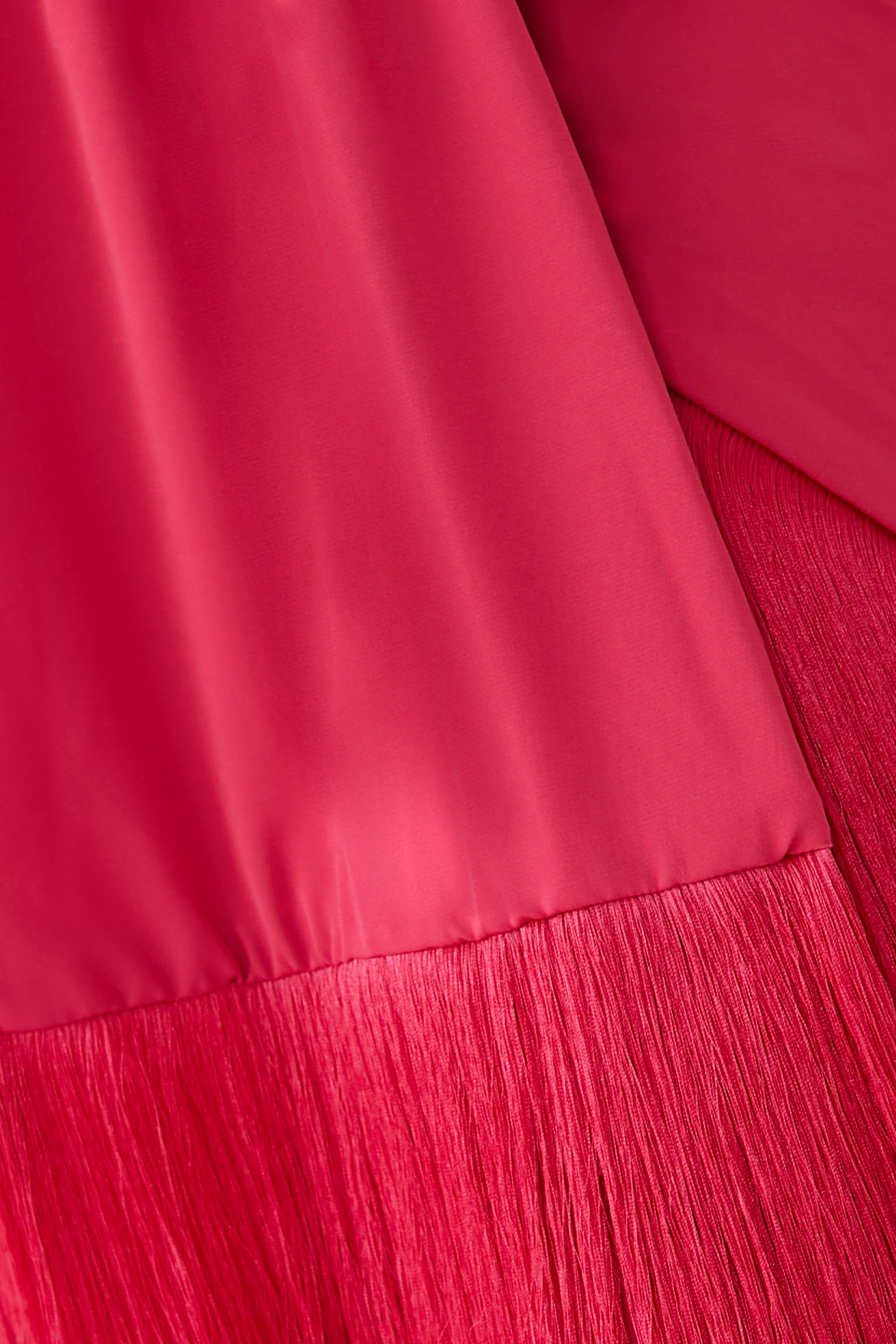 فستان صوفيا بكتف واحد مكشوف