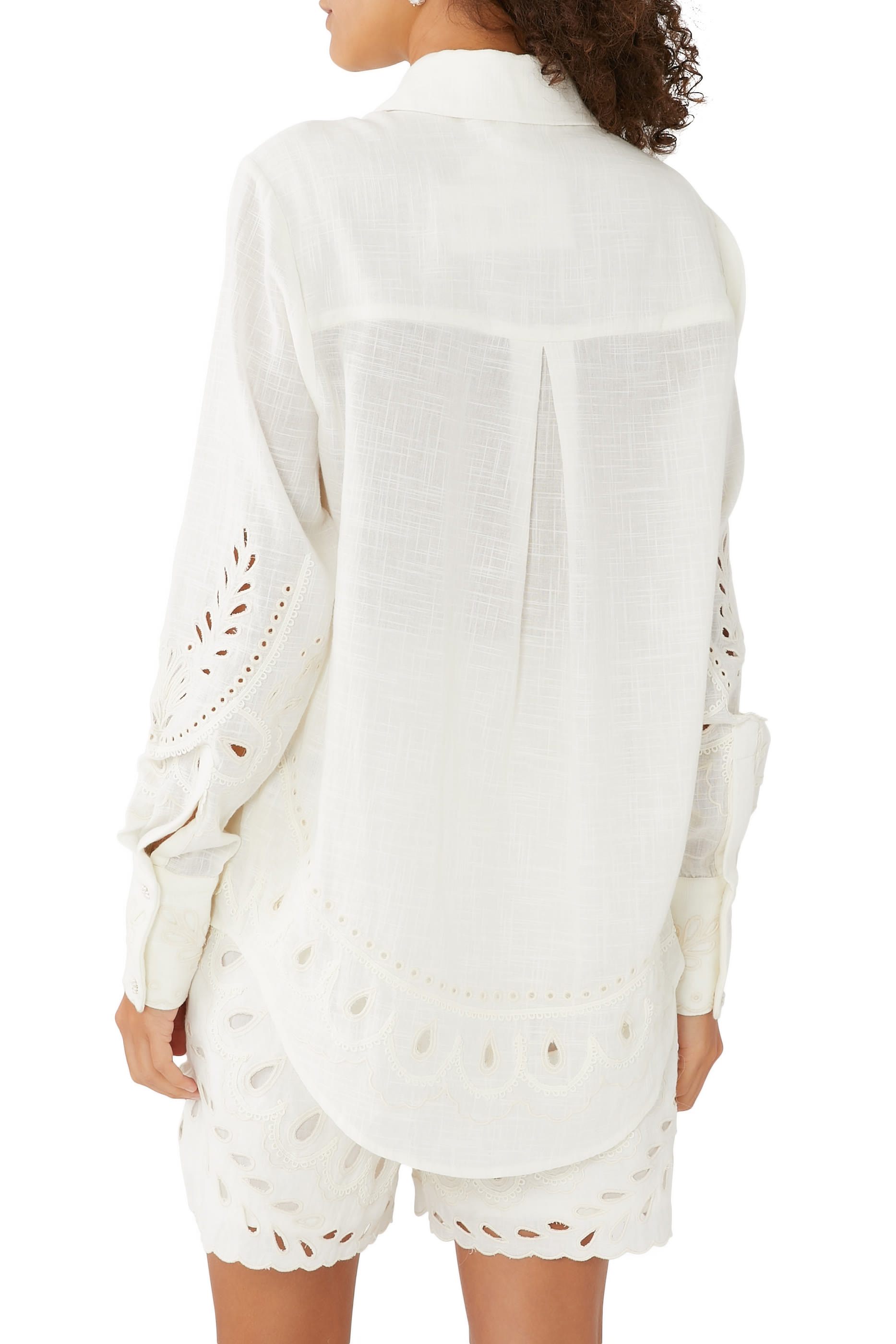 قميص رونا بقصة فضفاضة