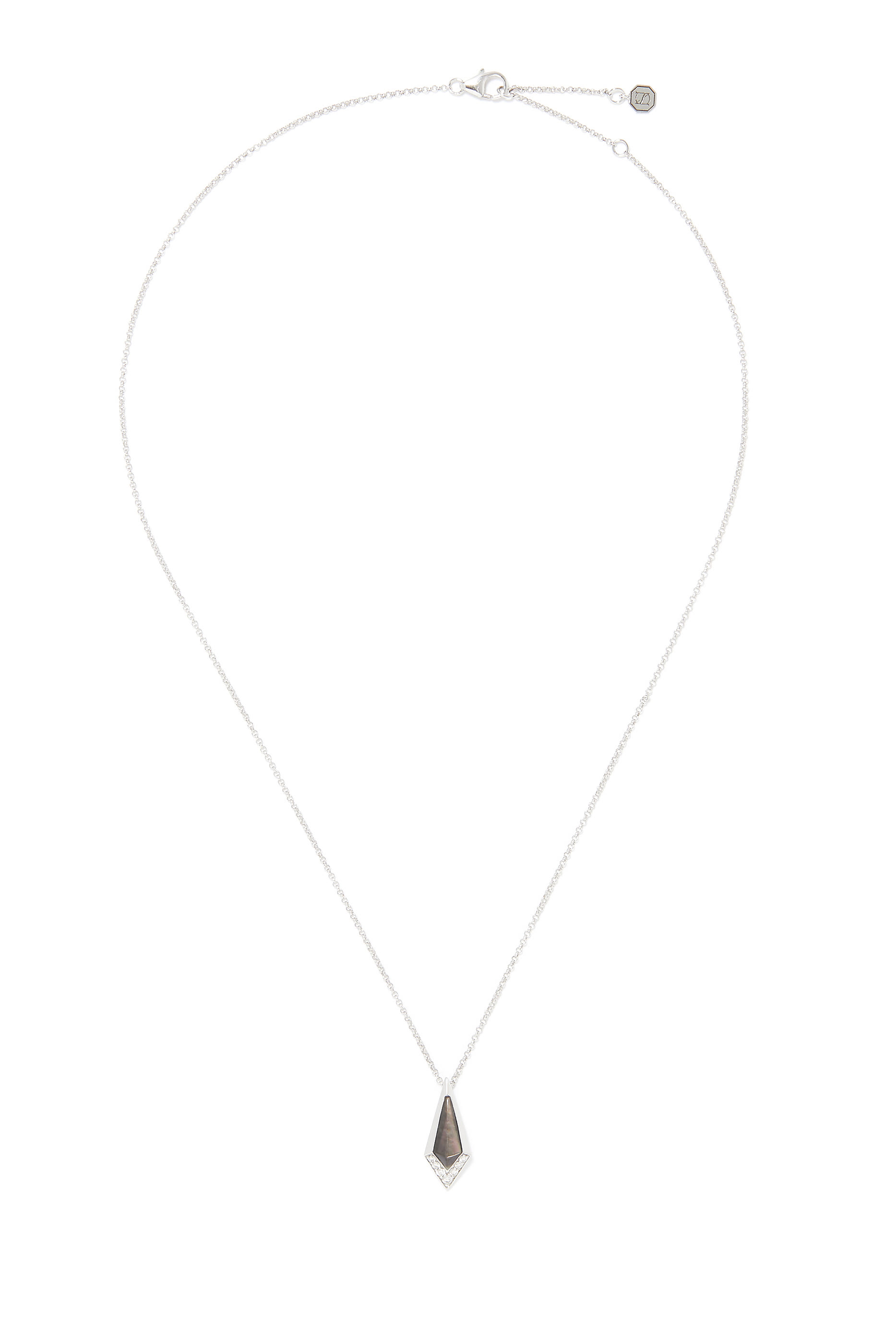 قلادة من عرق اللؤلؤ