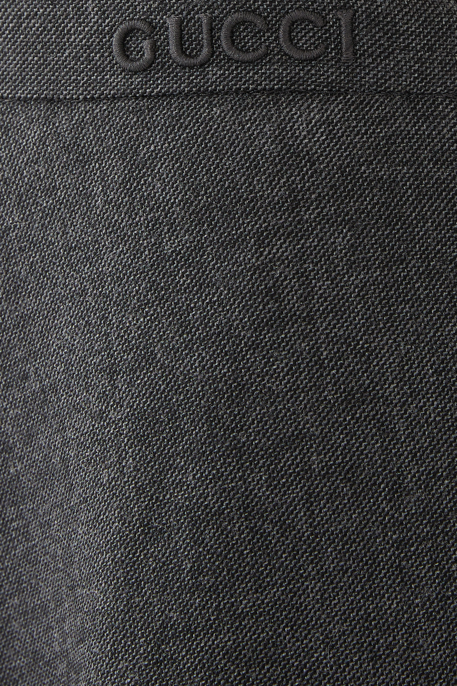 تنورة صوف بطيات