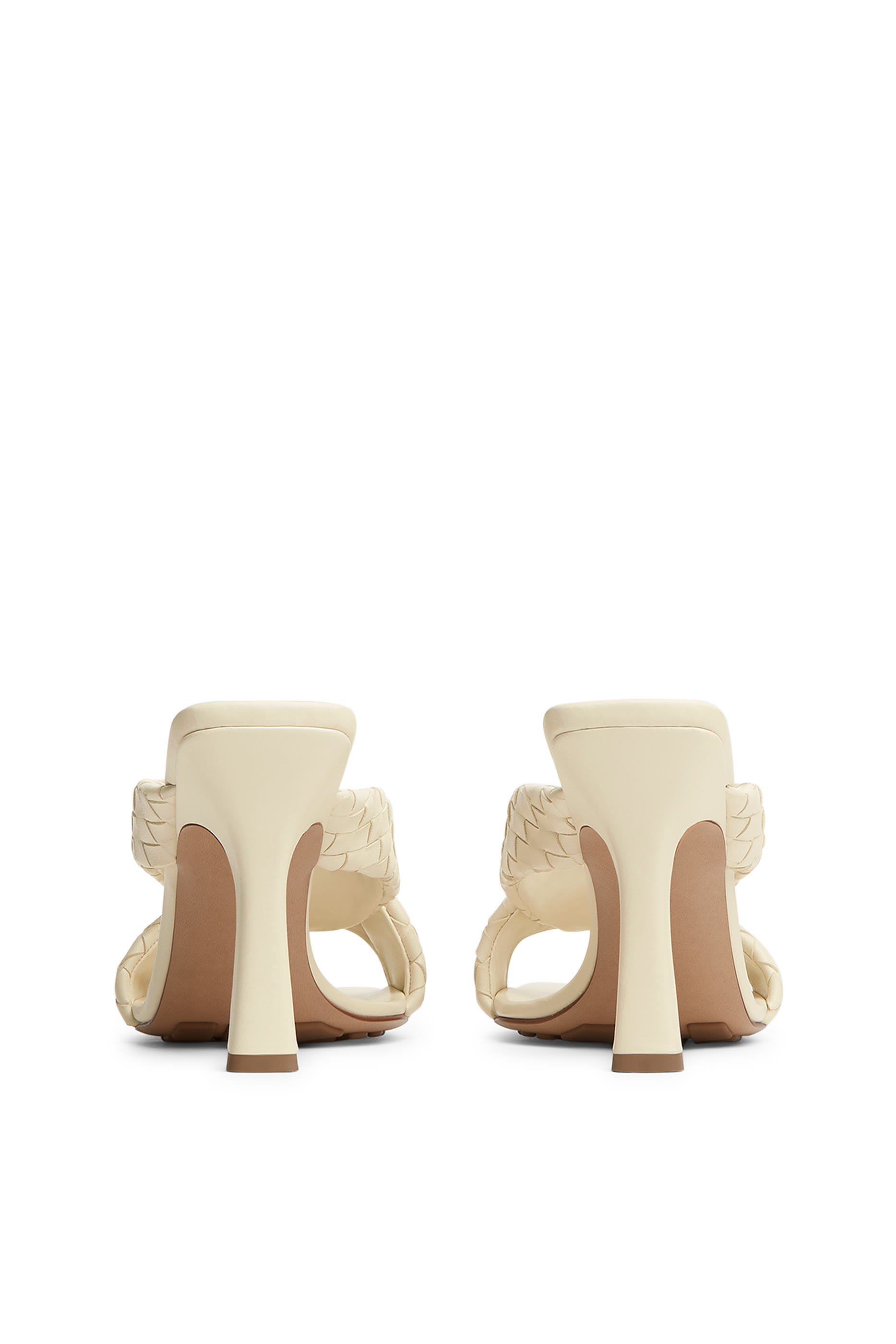 حذاء ريفا 90 مفتوح من الخلف