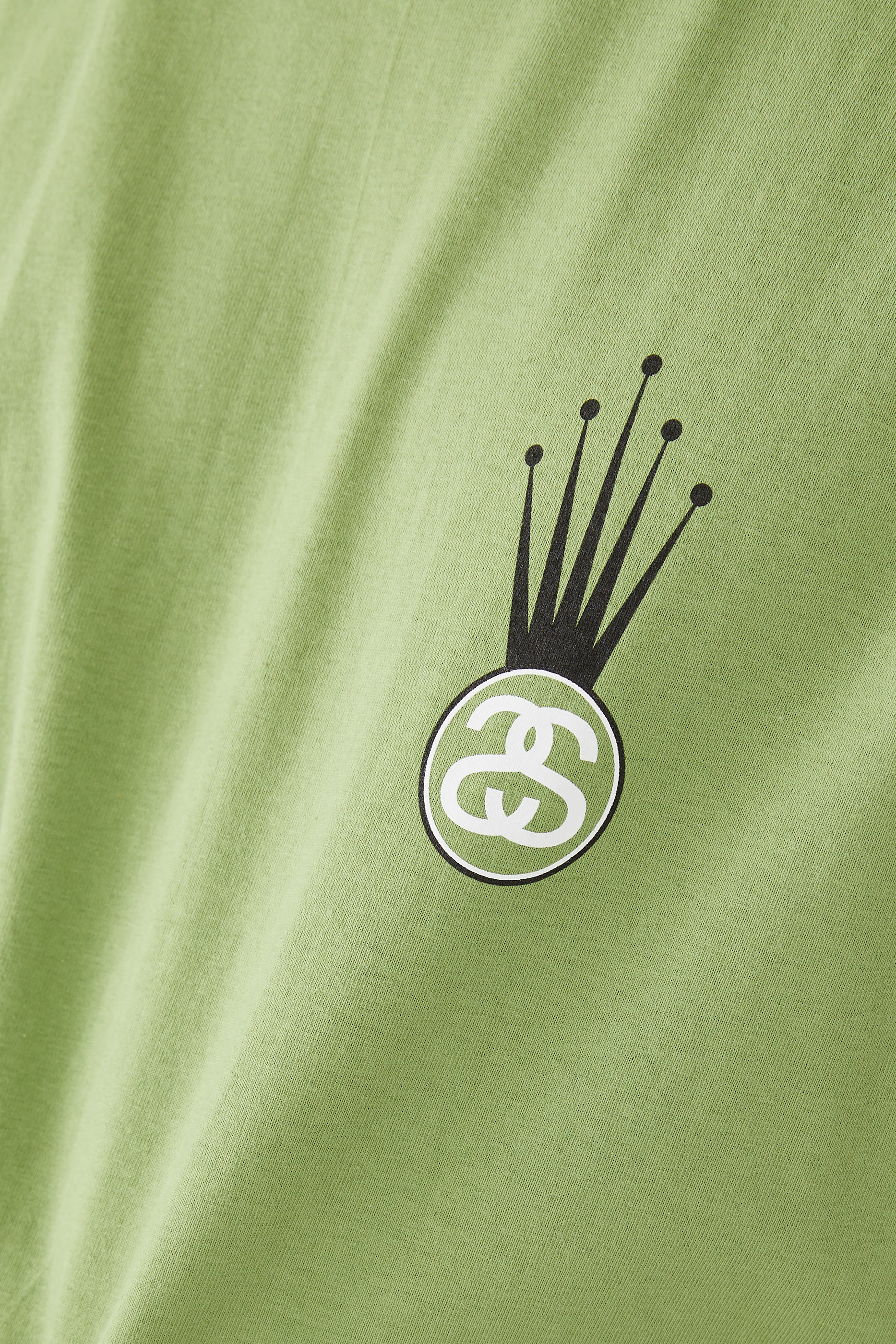 تيشيرت بشعار الماركة