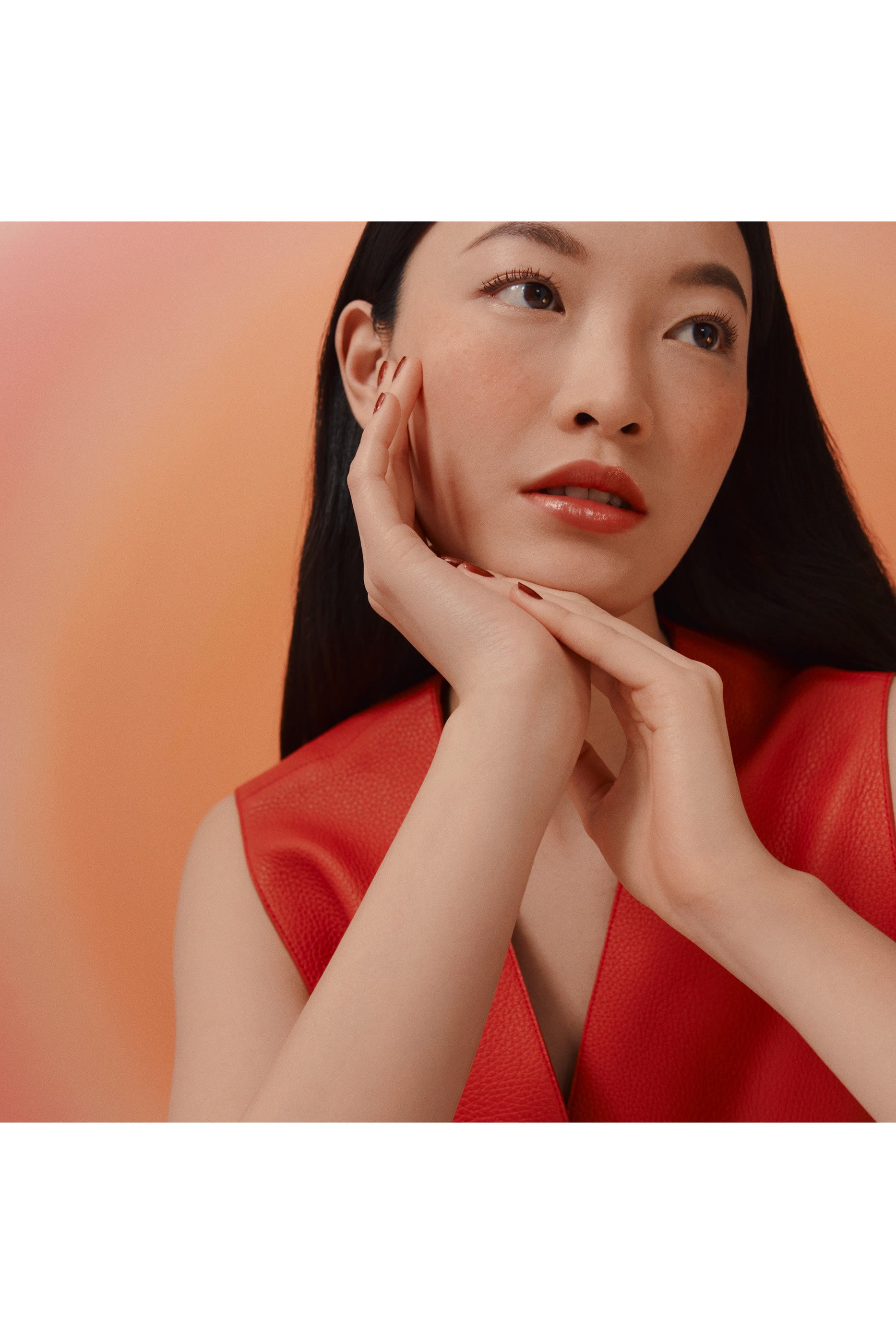 طلاء أظافر Les Mains Herm&egrave;s بإصدار محدود