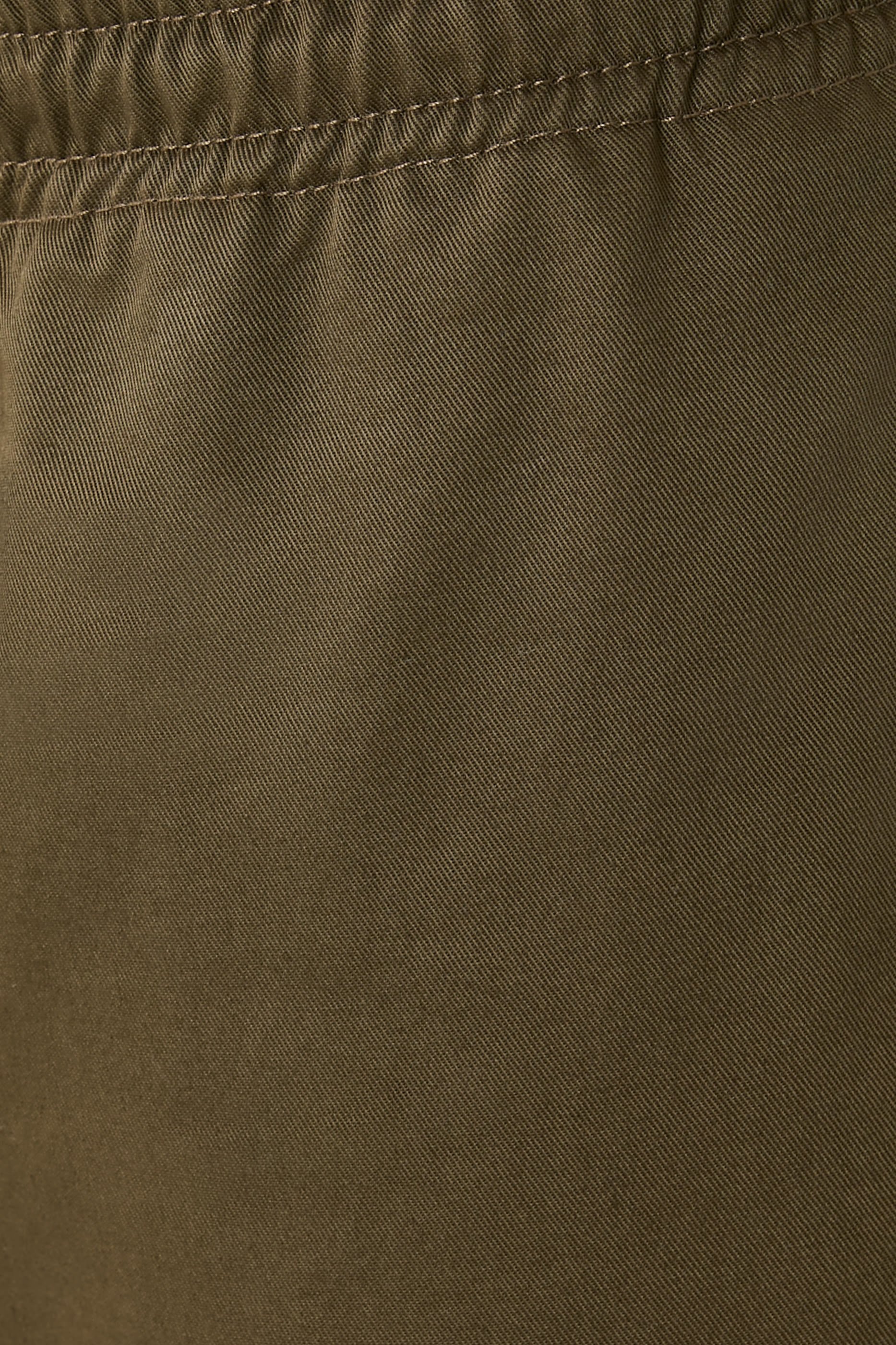 بنطال بقصة ساق مستقيمة جبردين