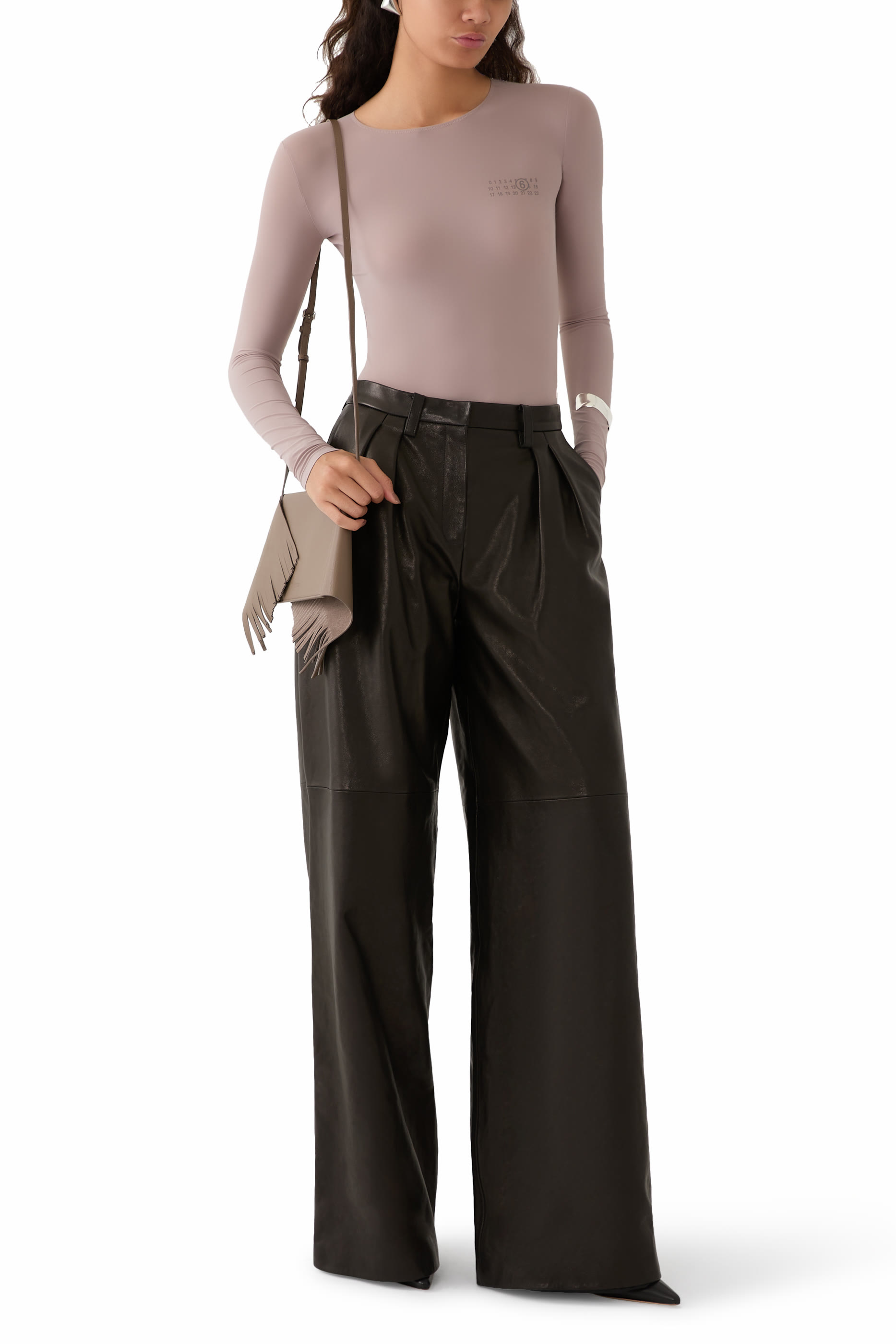 بودي سوت بشعار الماركة