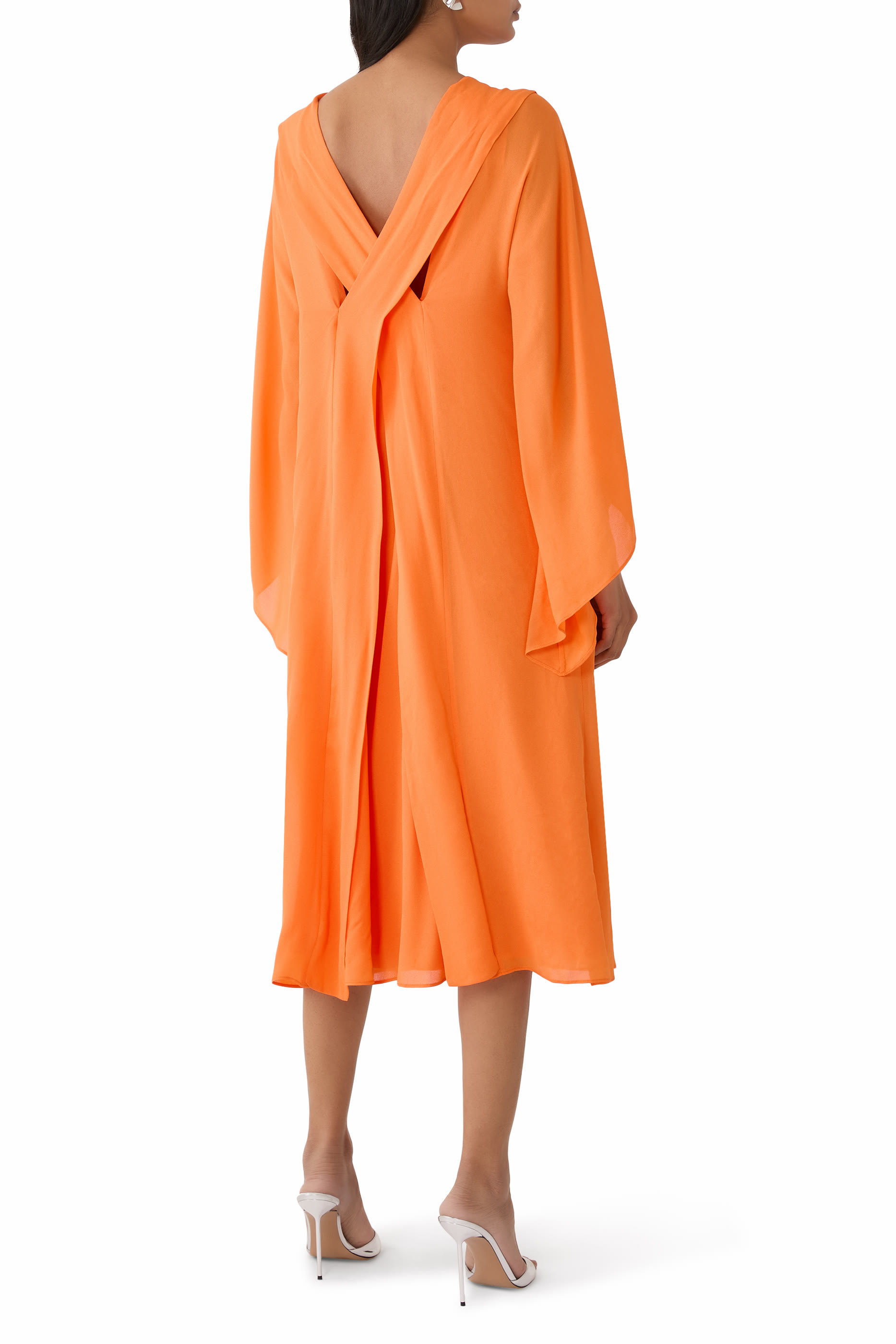 فستان فيمينن توتش بأكمام طويلة متوسط الطول