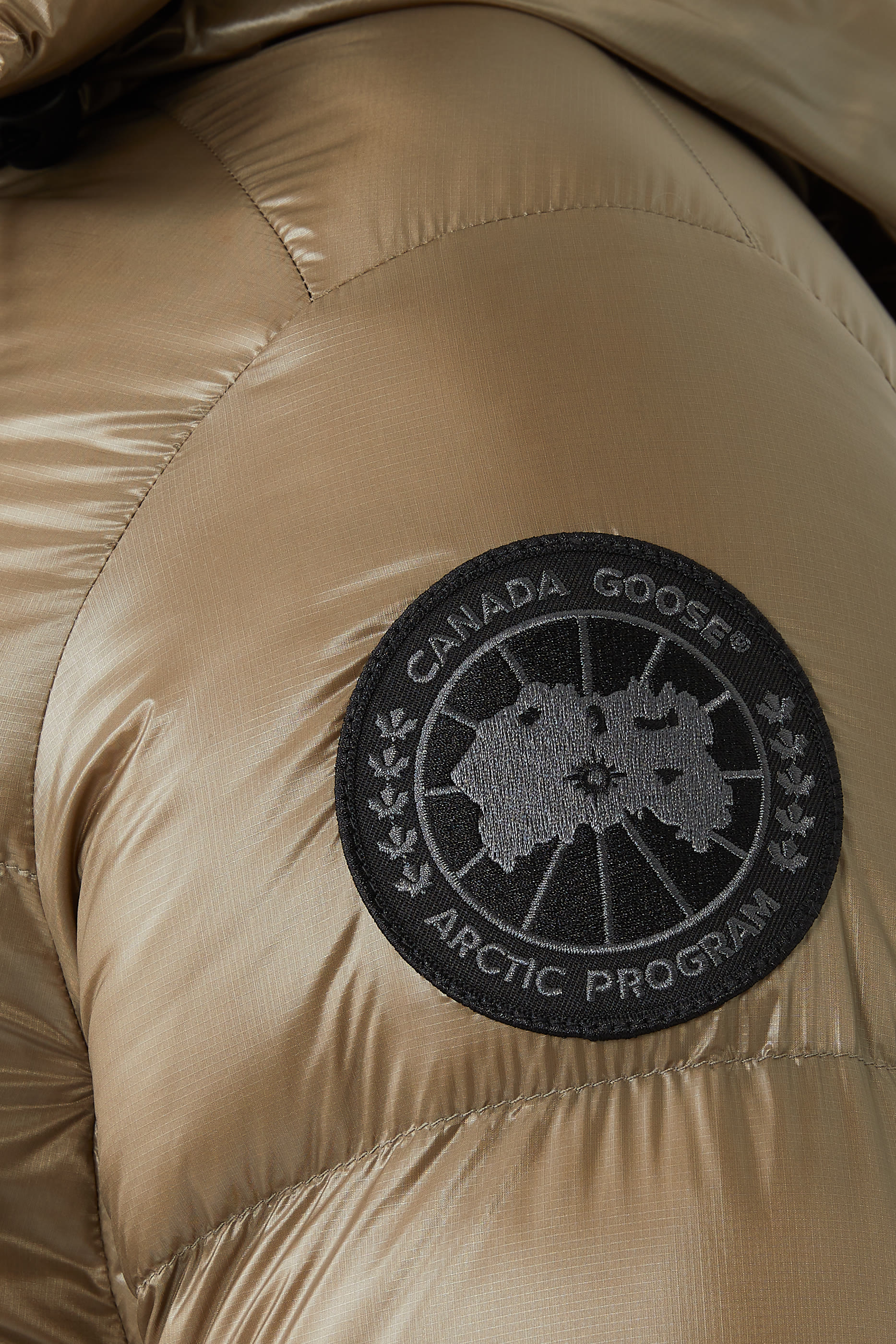 جاكيت كروفتون منفوخ بلاك لابل