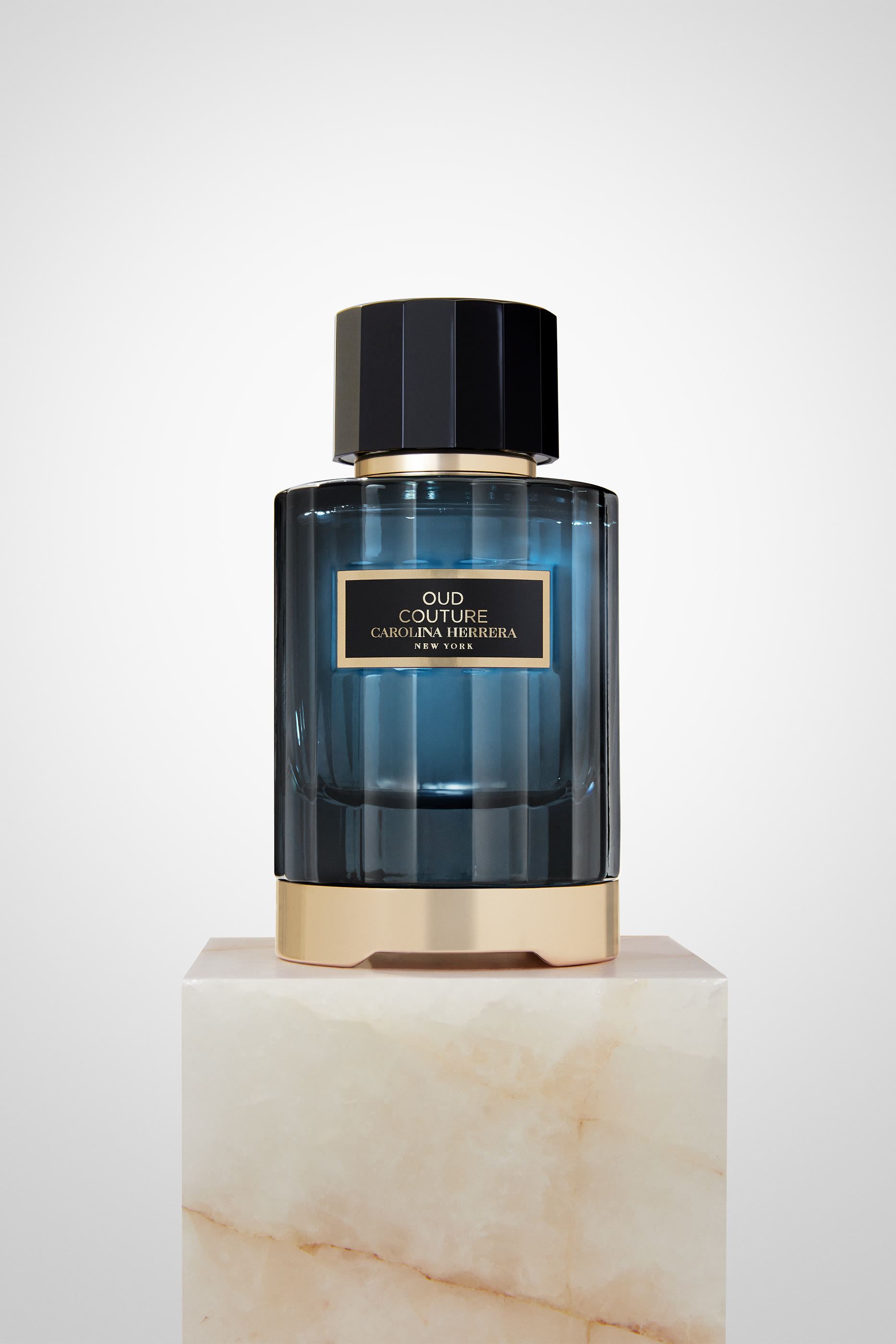ماء عطر عود كوتور
