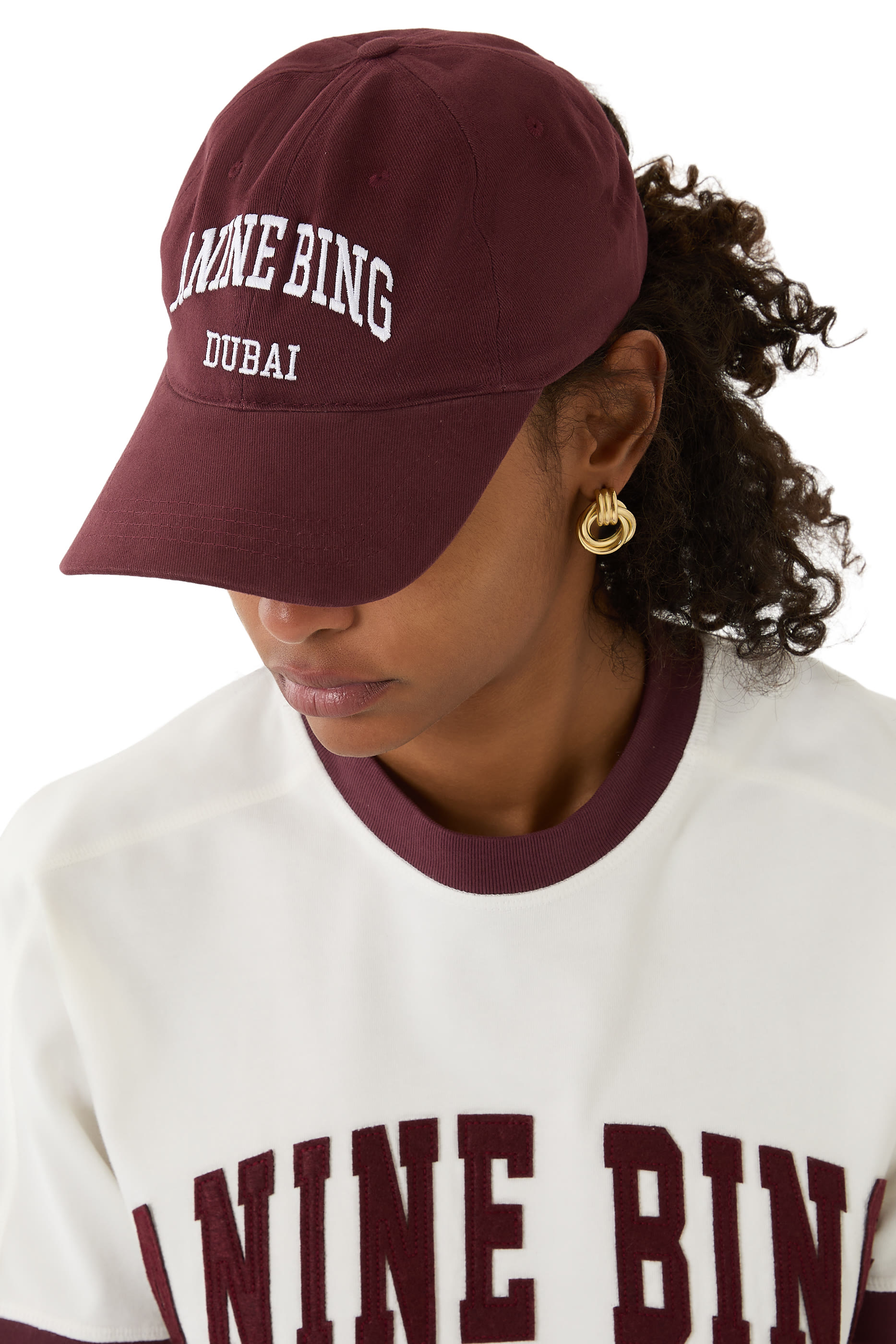 كاب بايسبول بشعار الماركة