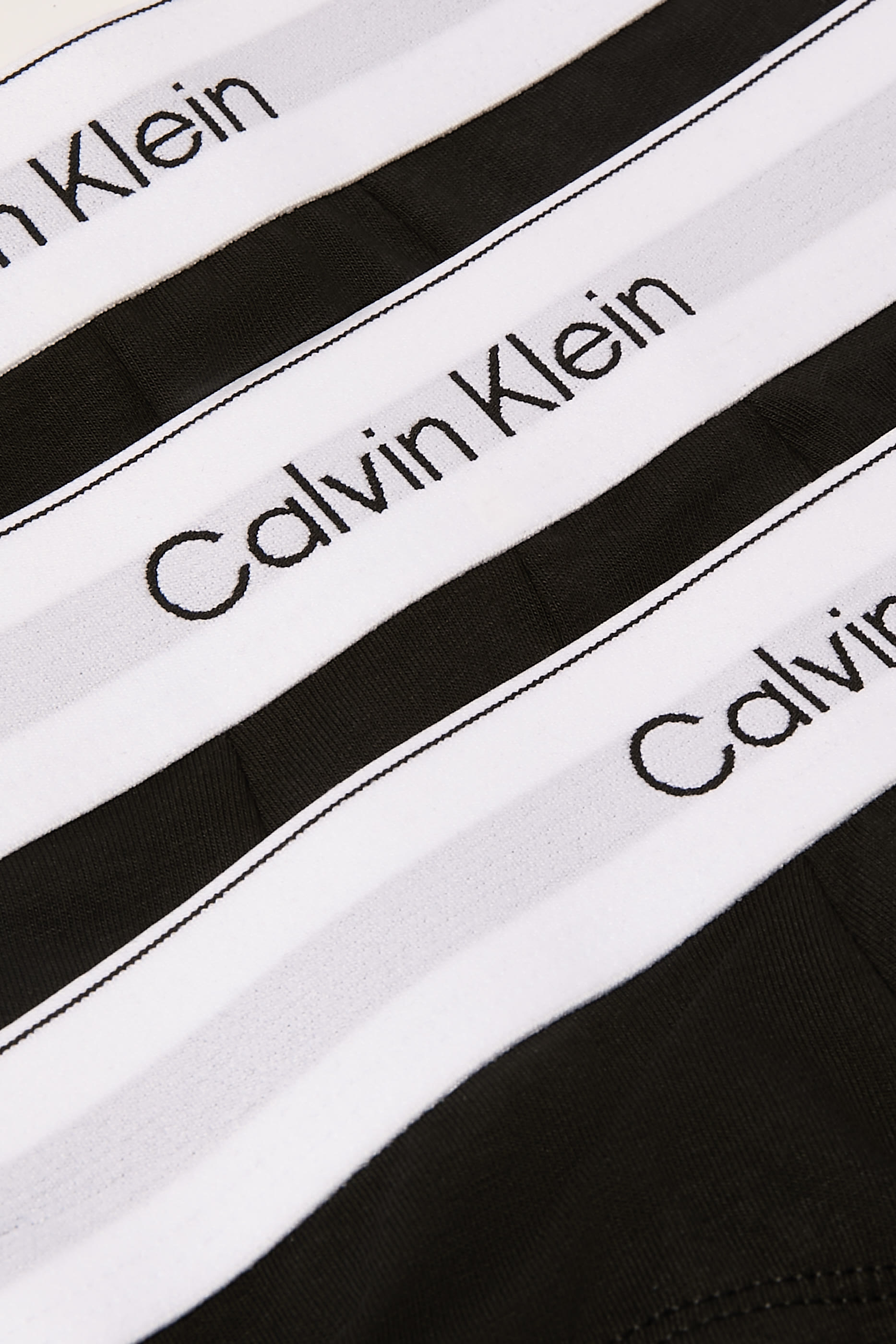 طقم سروال داخلي، ثلاث قطع