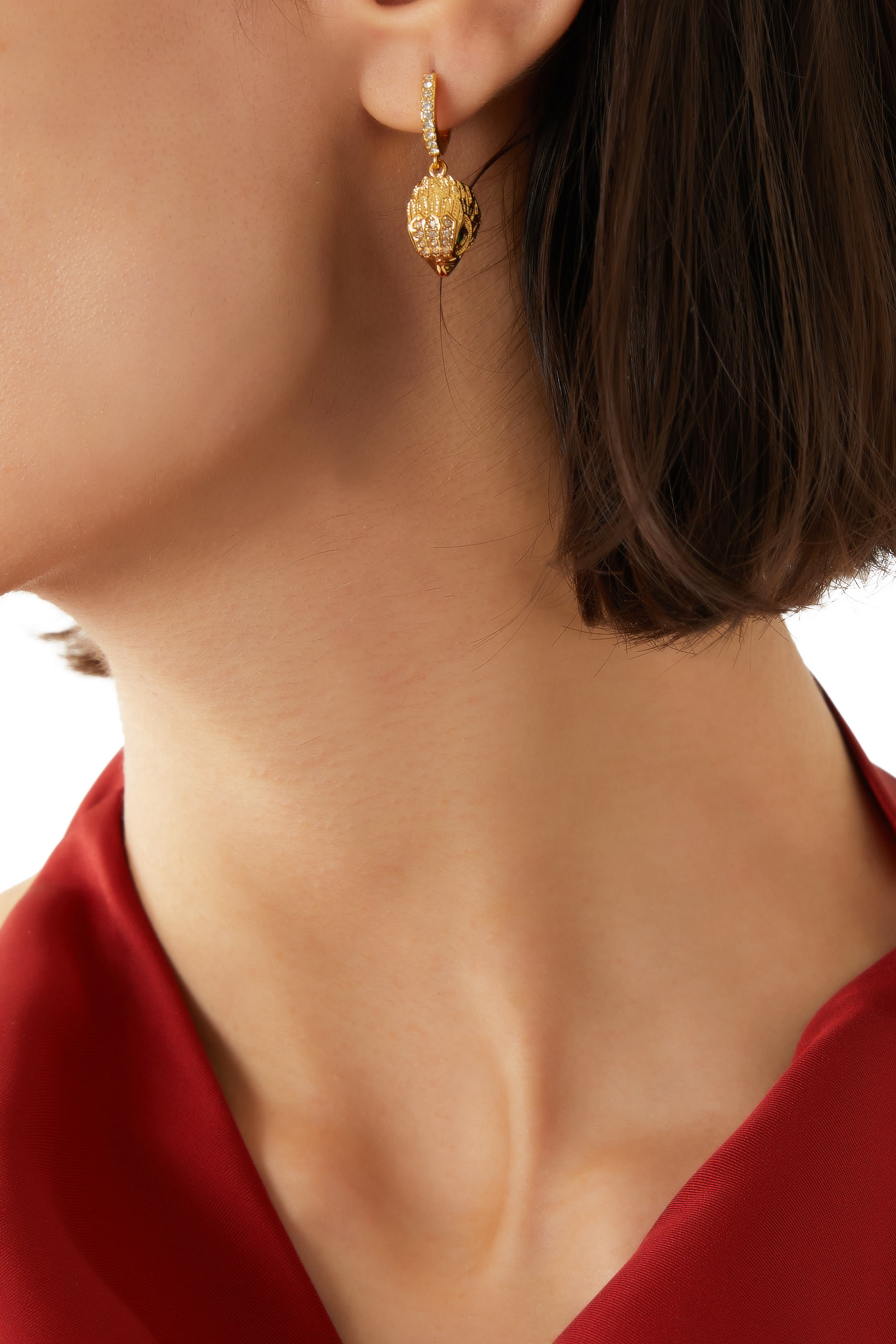 أقراط هاجي بتصميم رأس نسر