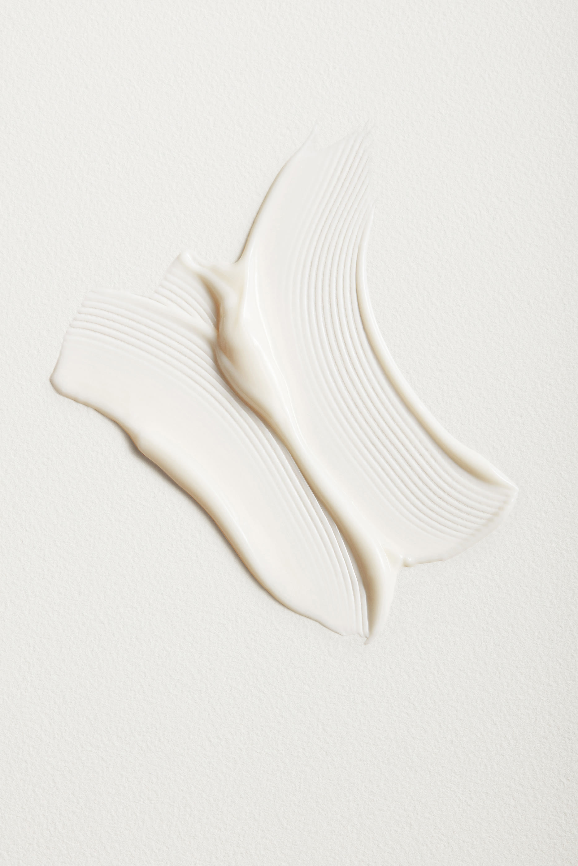 مرطب حريري لتقوية البشرة