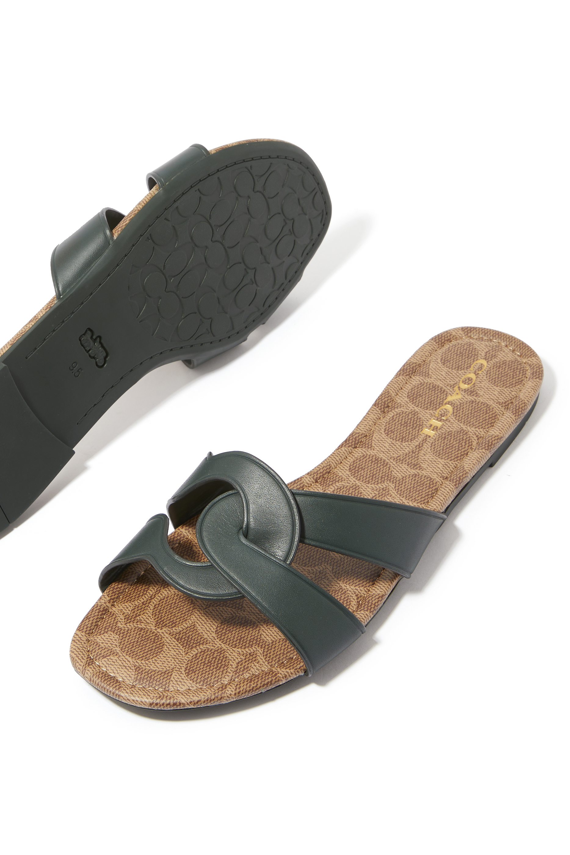 صندل إيسي جلد