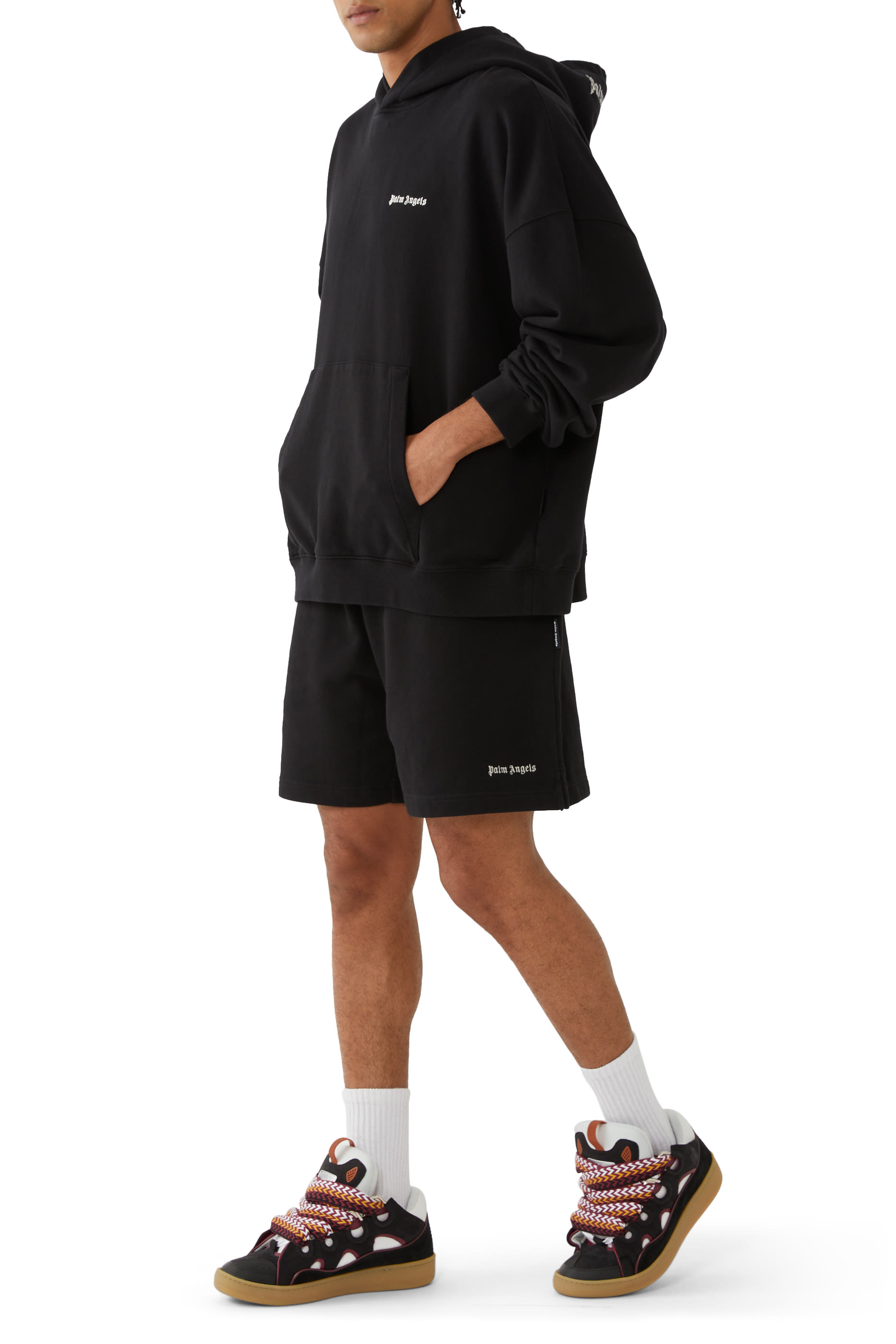 هودي كلاسيكي بشعار الماركة