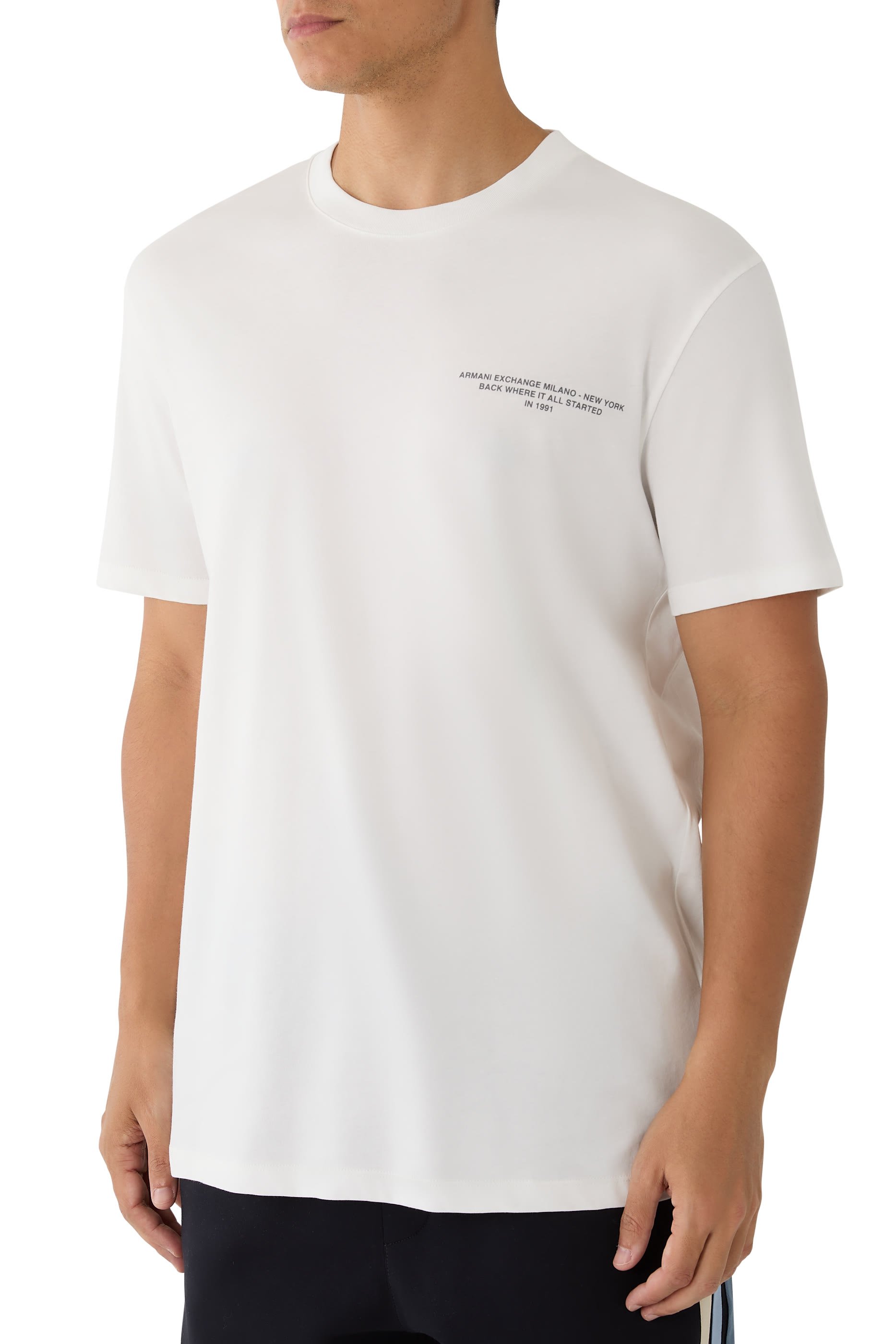 تيشيرت بشعار الماركة