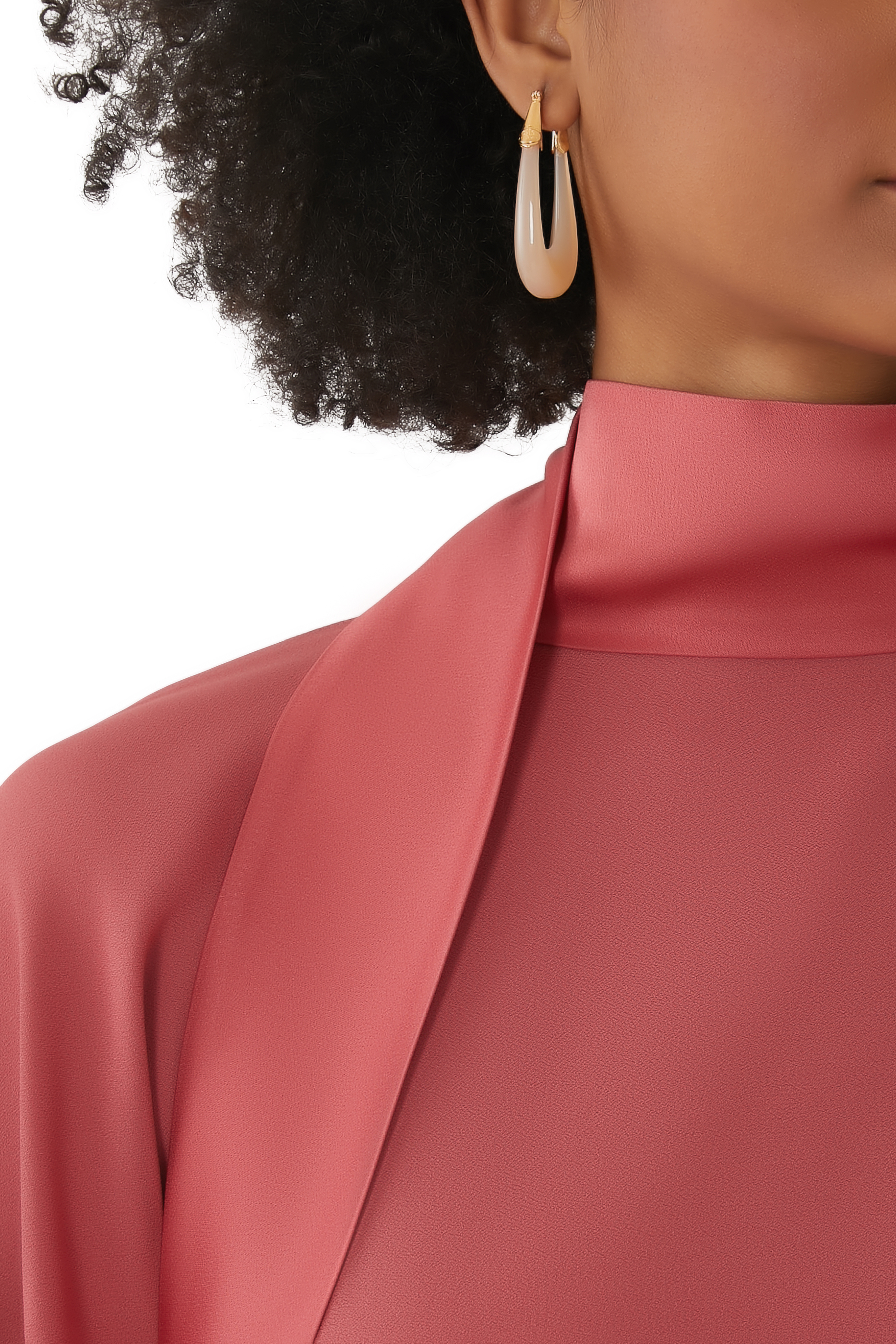 أقراط متدلية إكوم نحاس مطلي بذهب عيار 24 وراتنج