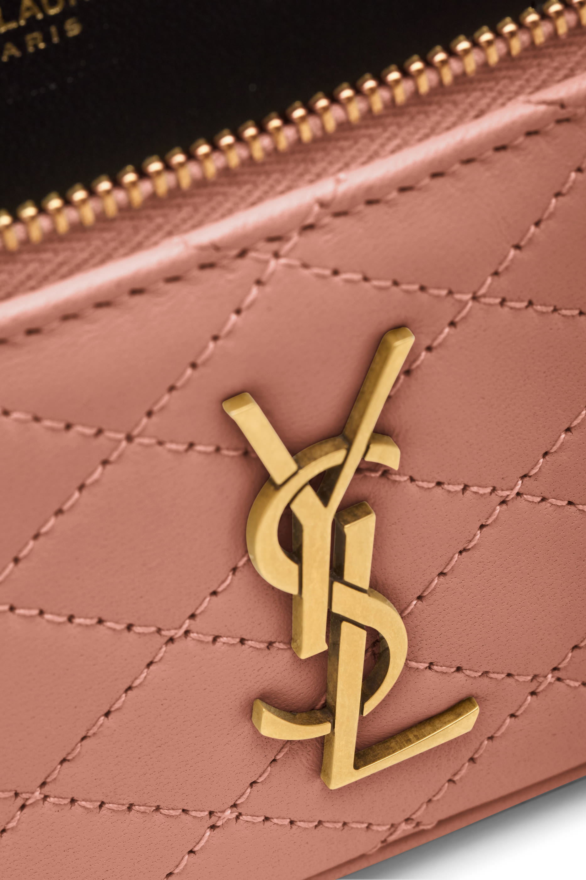 حقيبة مستحضرات تجميل غابي