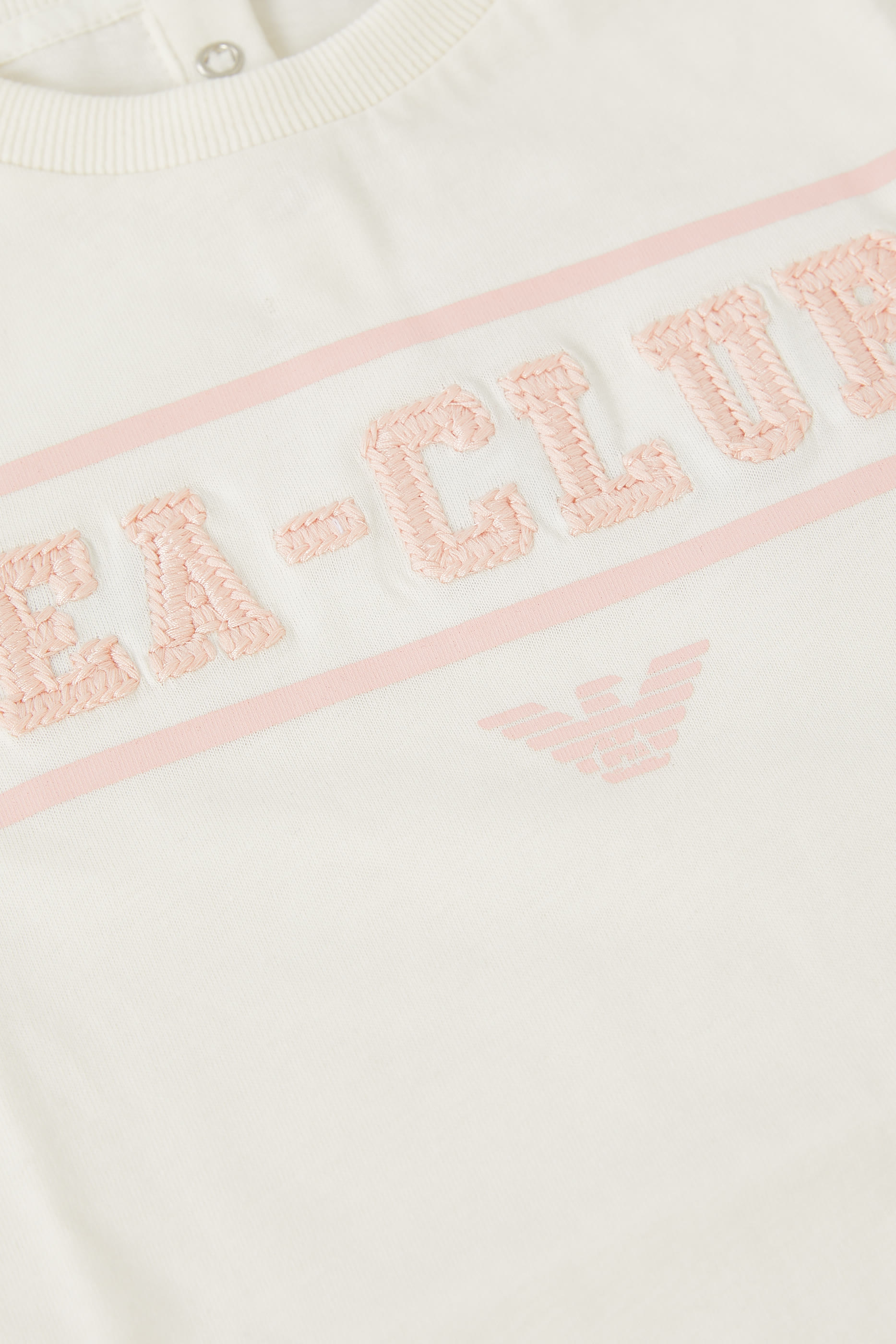 تيشيرت بطبعات شعار الماركة للأطفال