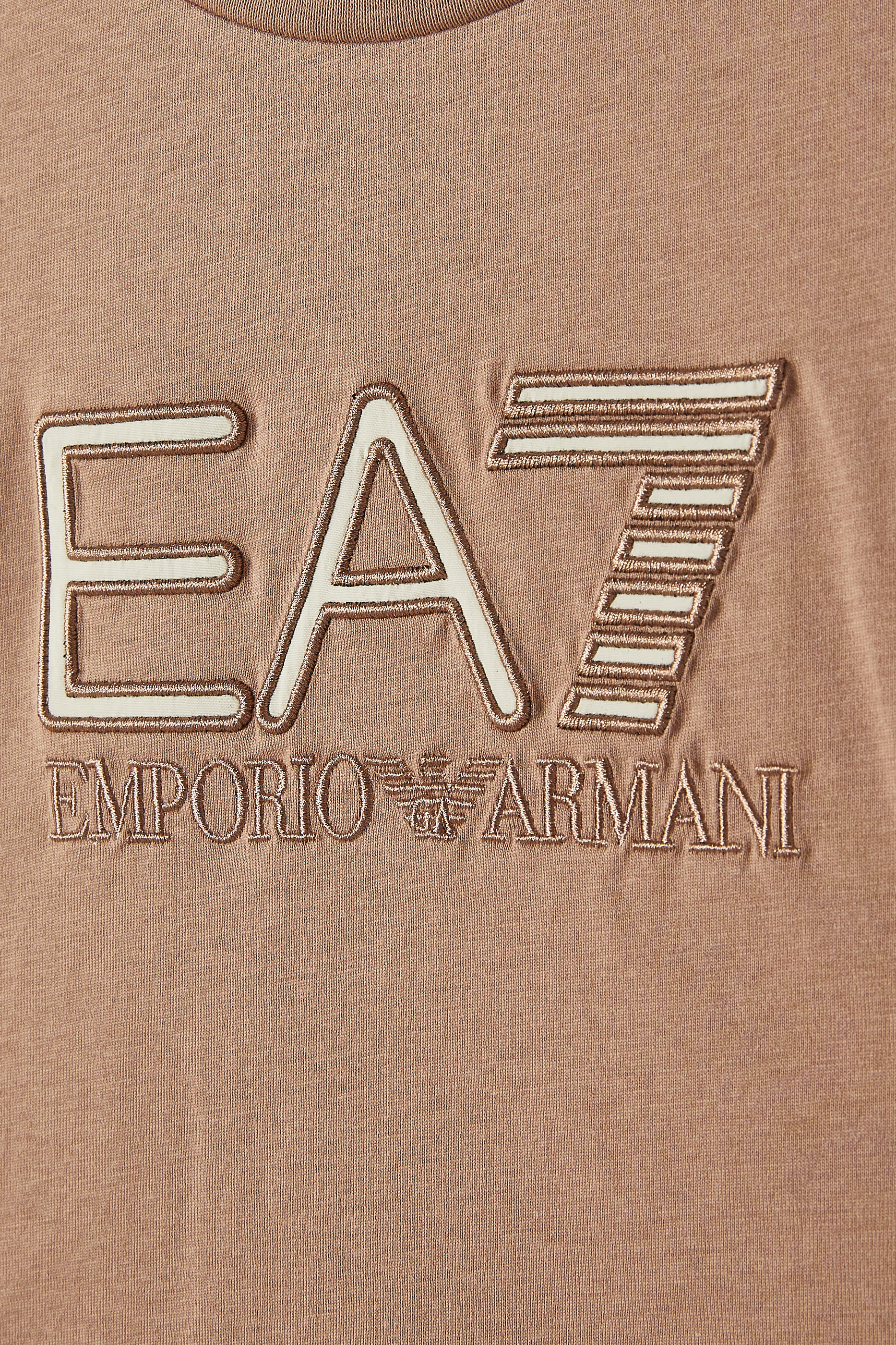 تيشيرت رياضي عصري بشعار الماركة للأطفال