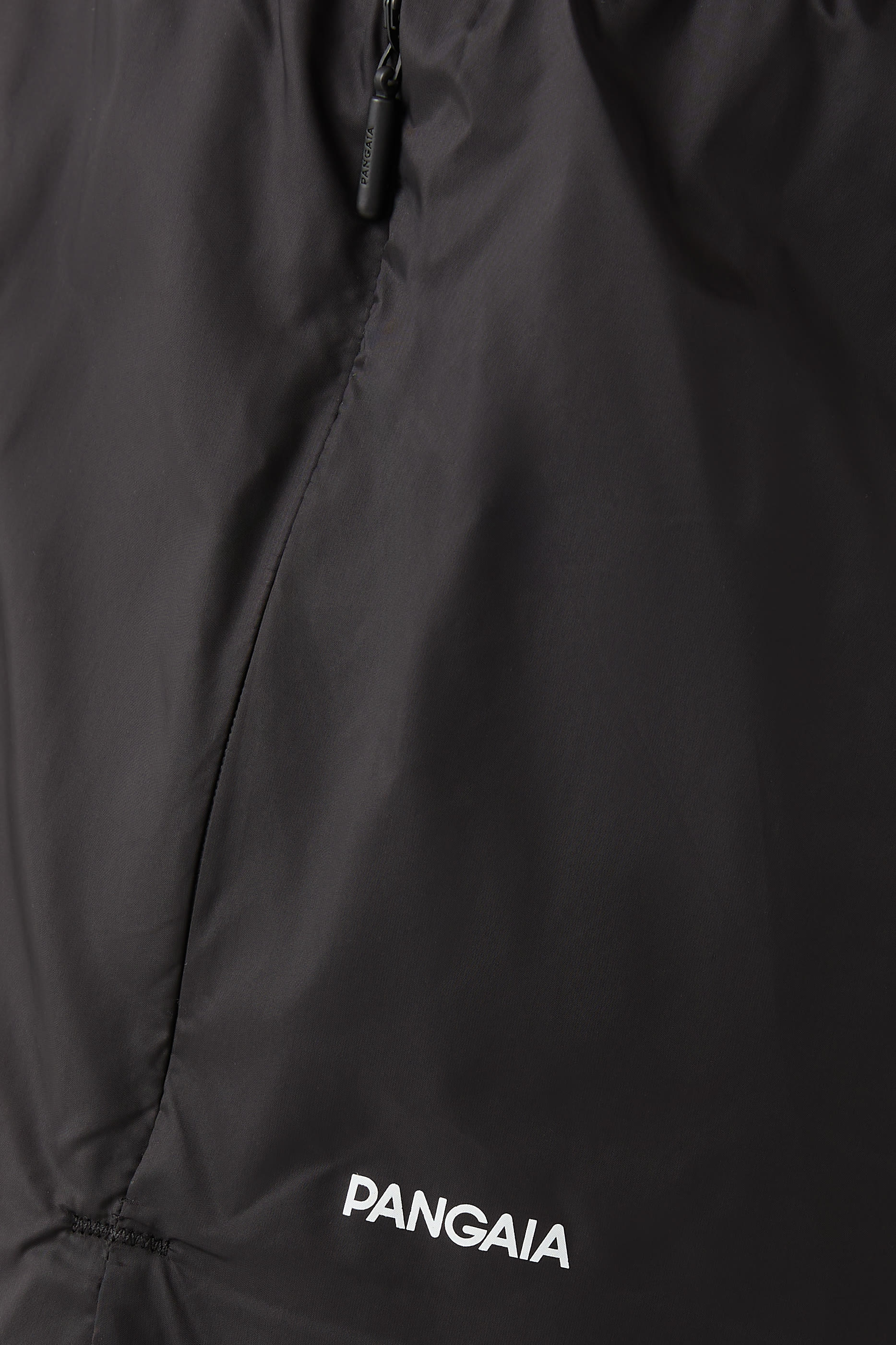 شورت دي ان ايه نايلون معاد تدويره