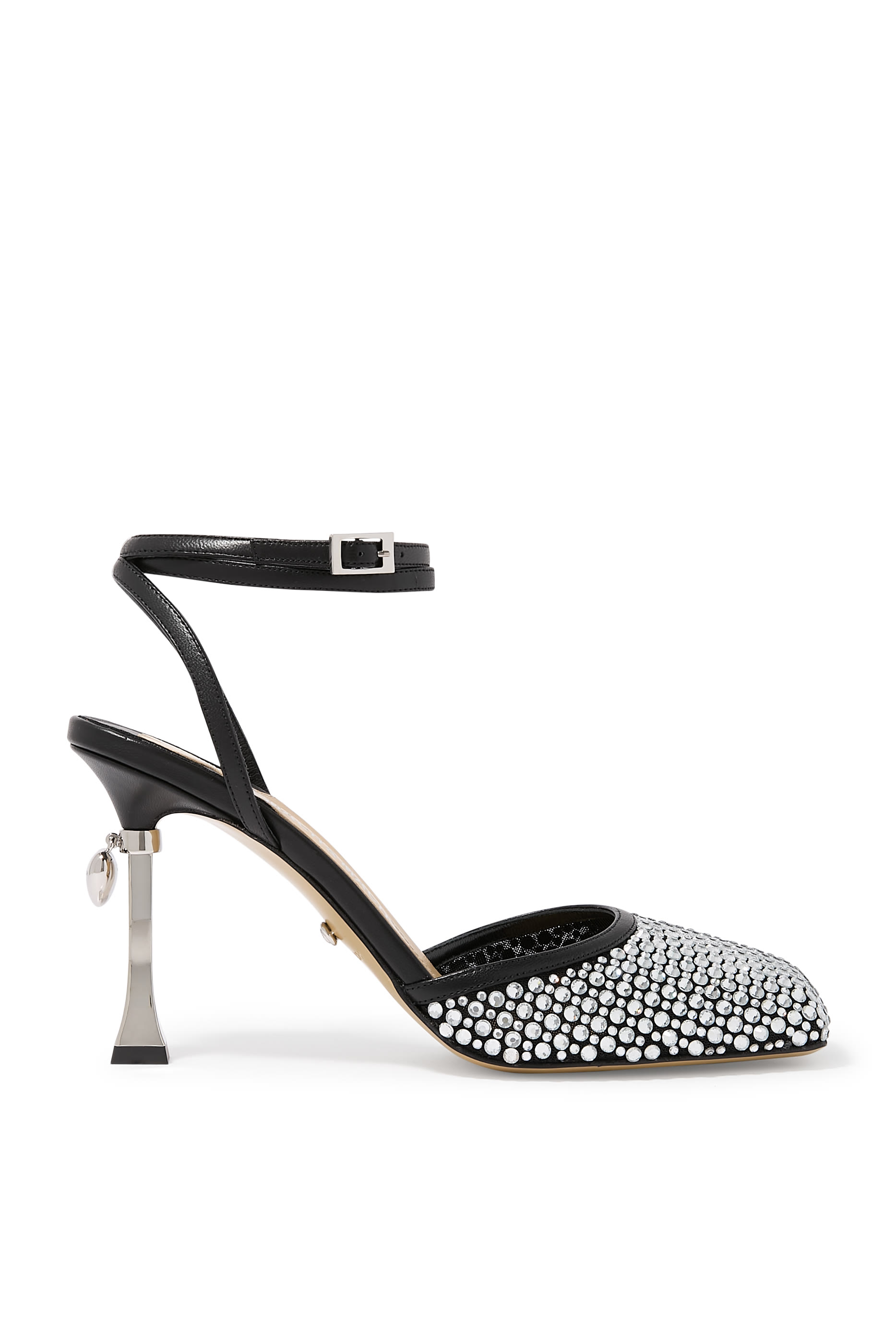 حذاء كلاسيكي 95 بمقدمة مربعة وحلية بتصميم قلب منفوخ