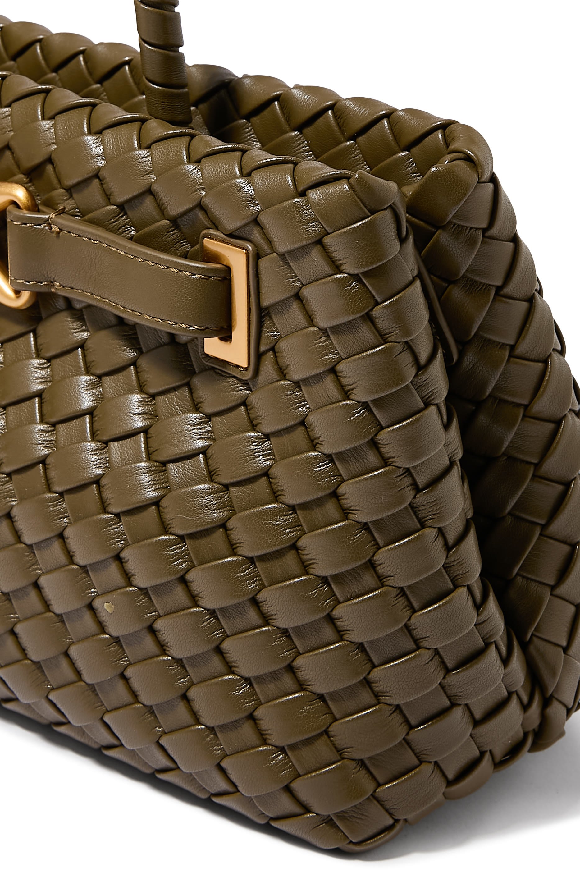 حقيبة يد إيلورا بتصميم مجدول