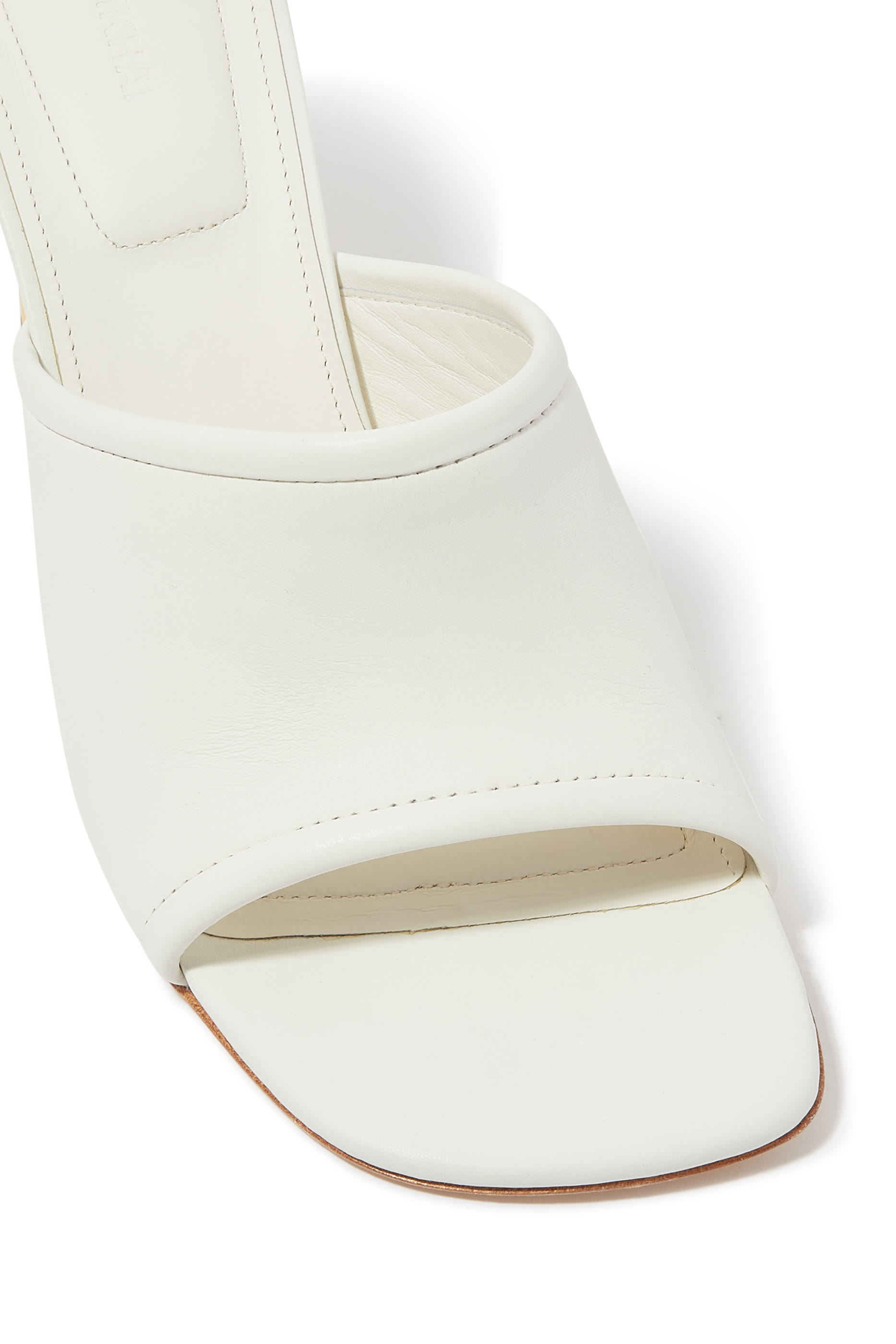 حذاء ونستون 80 مفتوح من الخلف