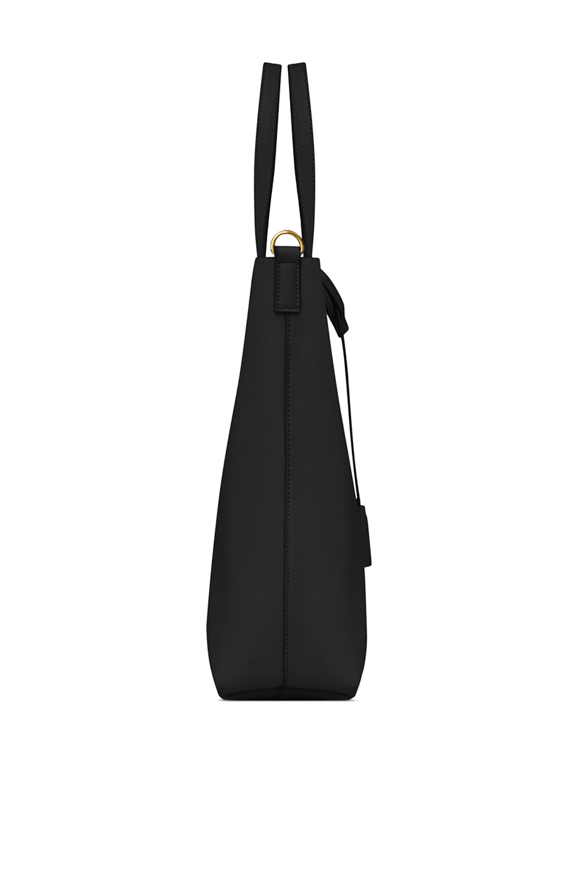 حقيبة يد بشعار الماركة جلد