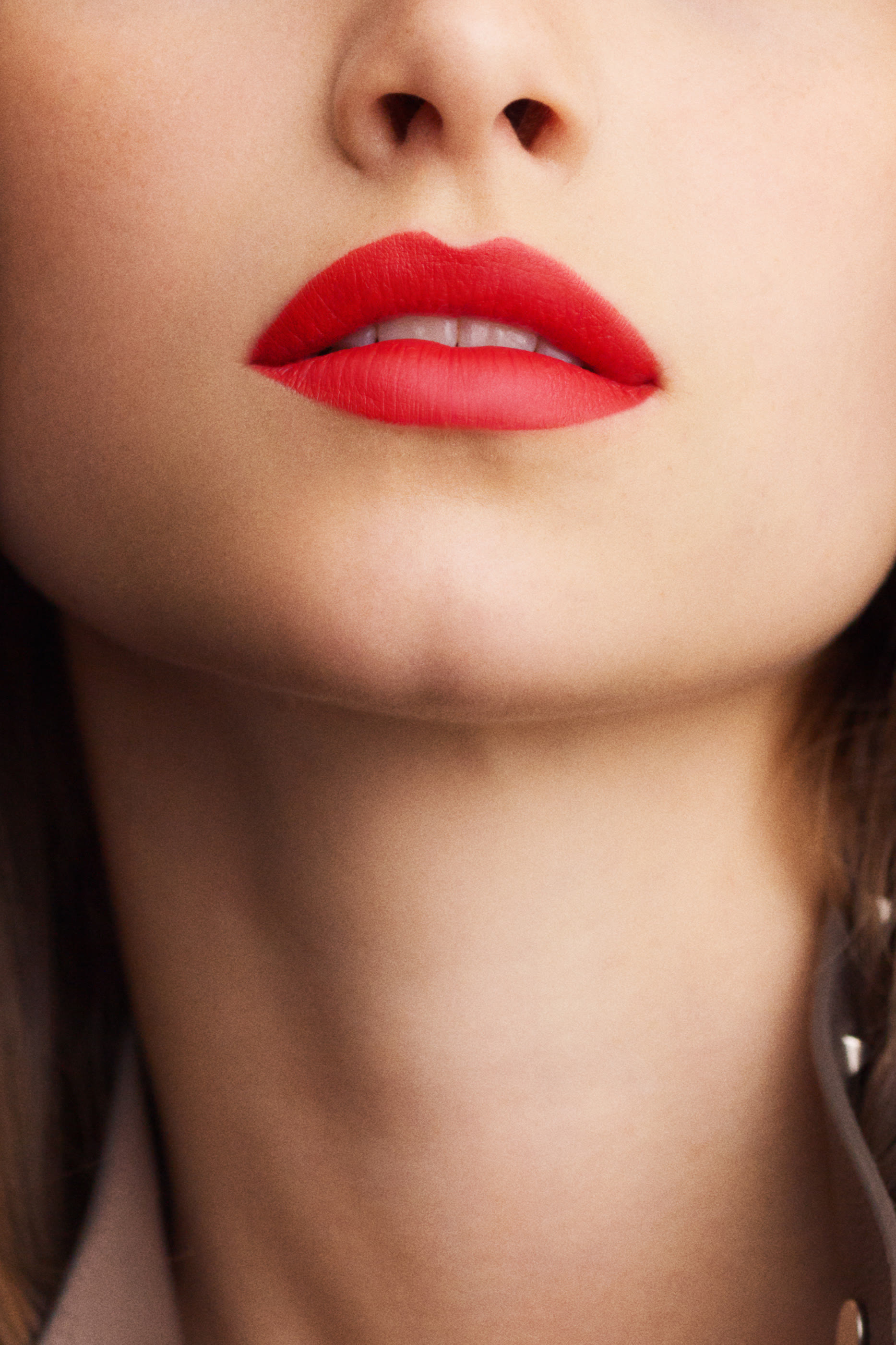 أحمر شفاه روج غير لامع درجة روز نوي