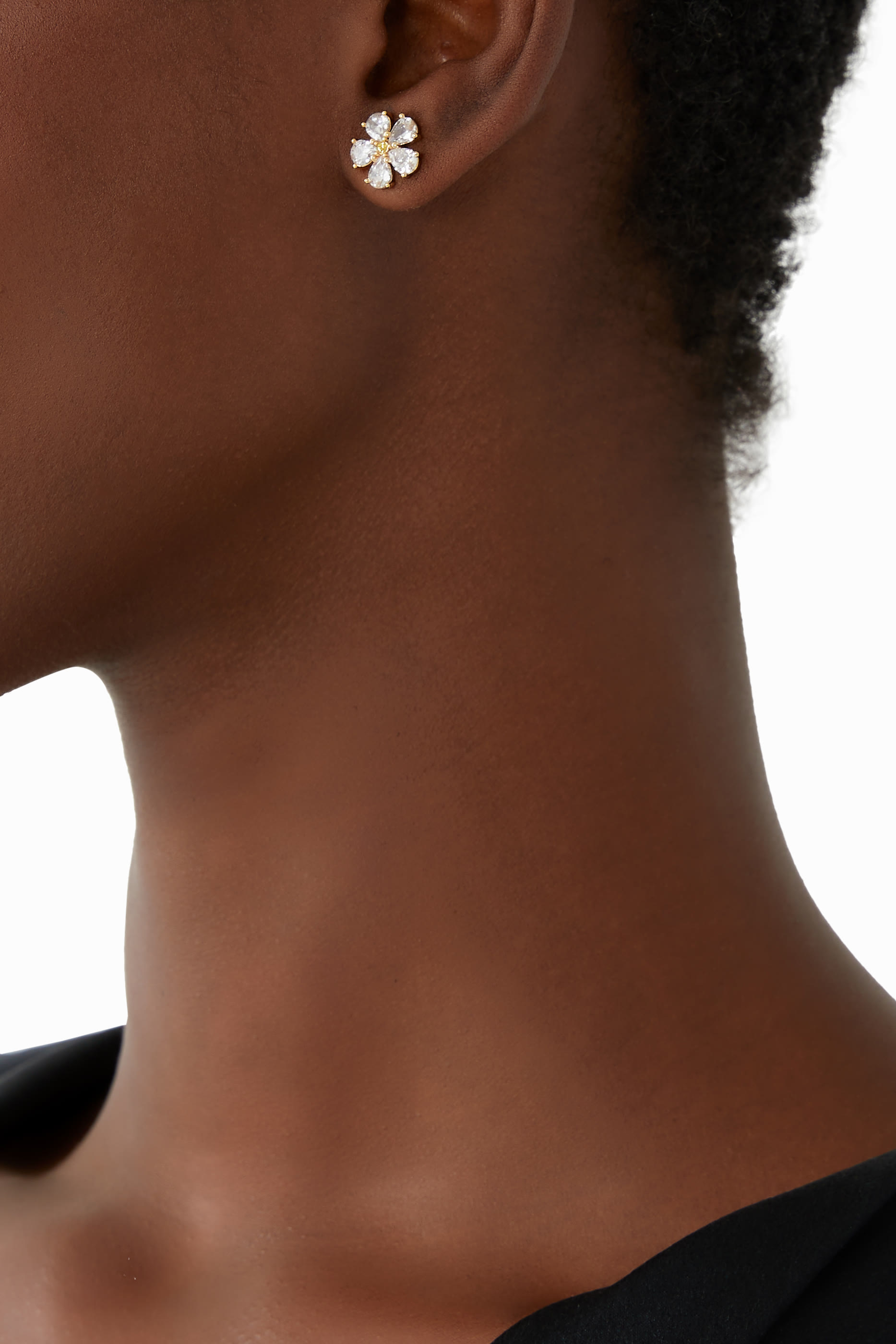 أقراط بيرستينج بلومز، معدن